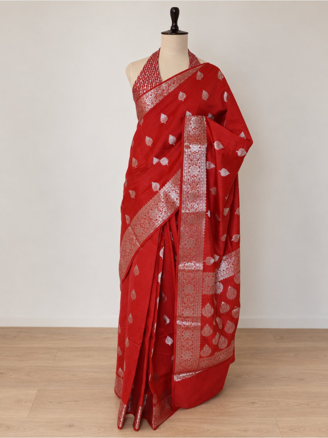 Bright red with silver-toned detailing Chiniya Silk Banarasi saree blouse piece
