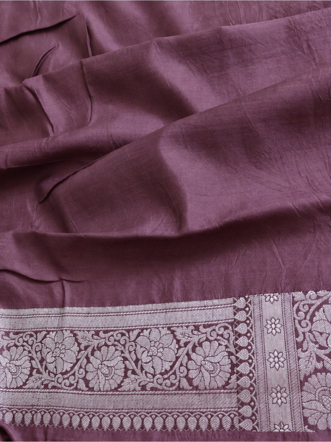 Dusty mauve purple with silver-toned detailing Chiniya Silk Banarasi saree zari work detail