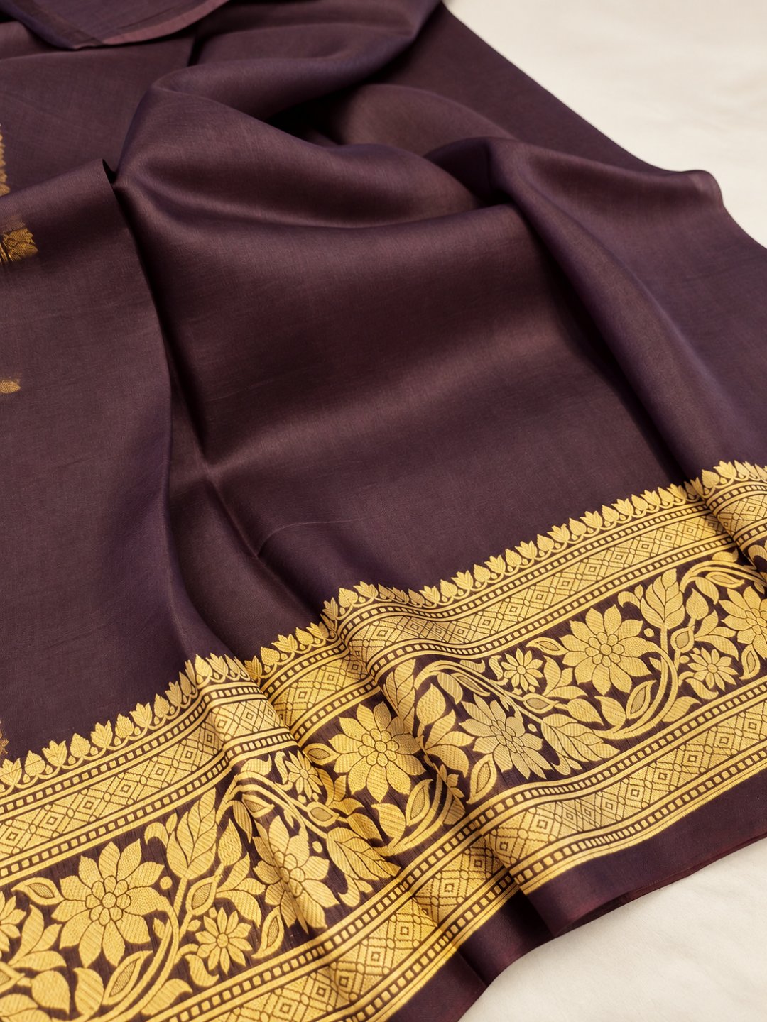 Coffee Kora Silk Banarasi saree full spread