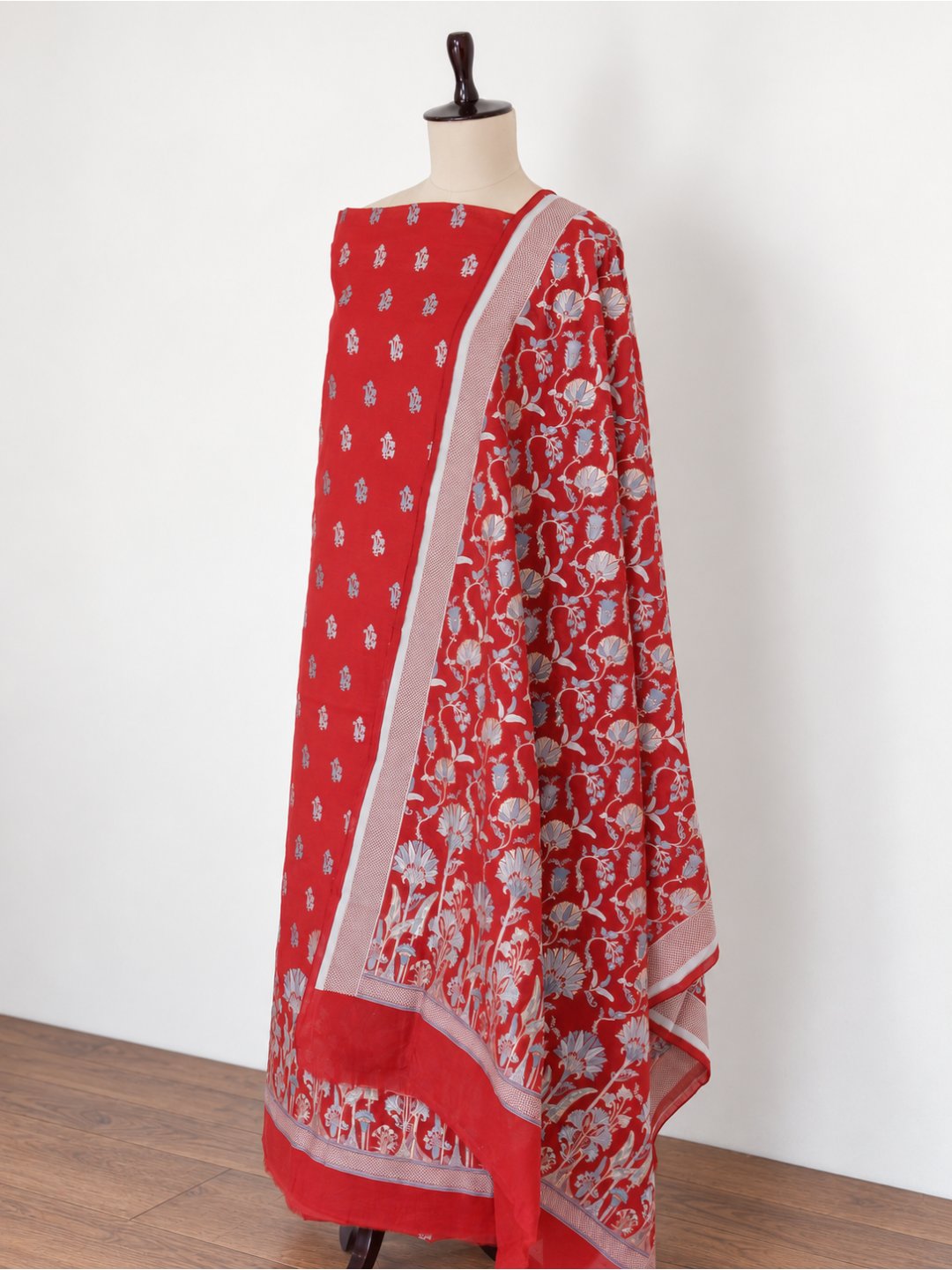 Red Cotton Banarasi suit dupatta detail