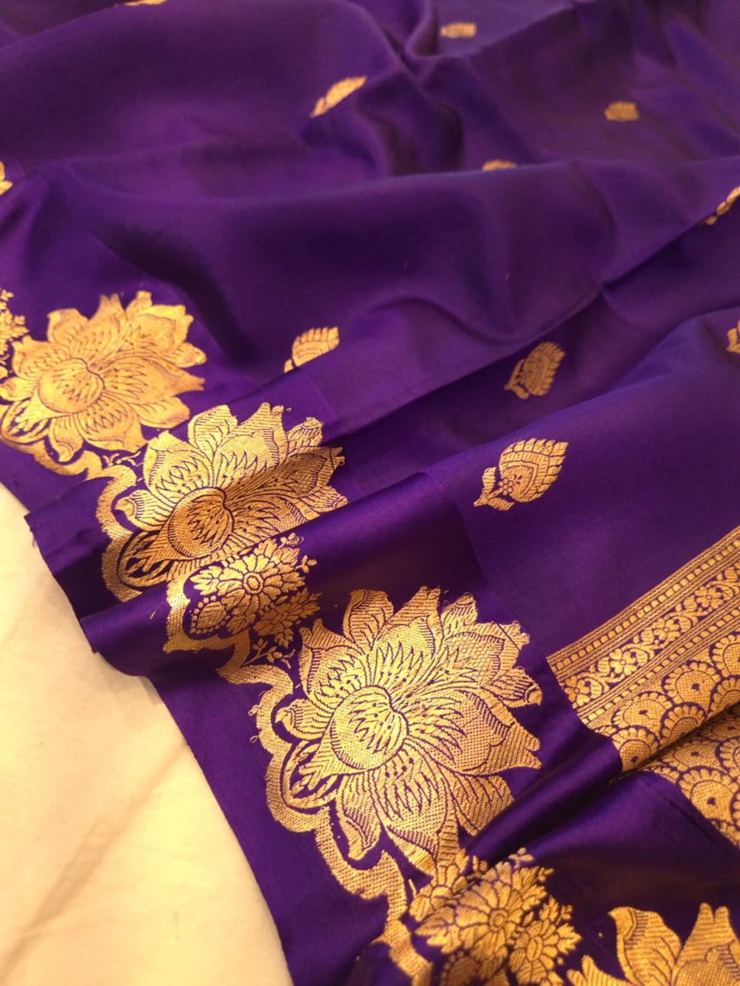 Deep Violet Katan Silk Banarasi saree pallu detail