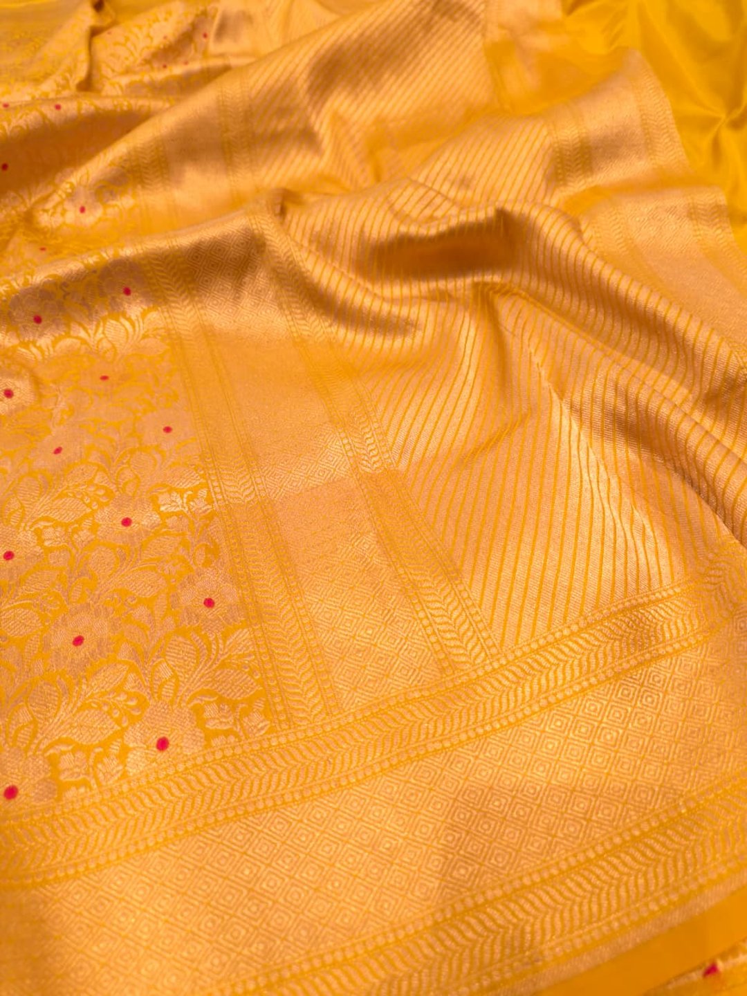 Yellow Katan Silk Banarasi saree pallu detail
