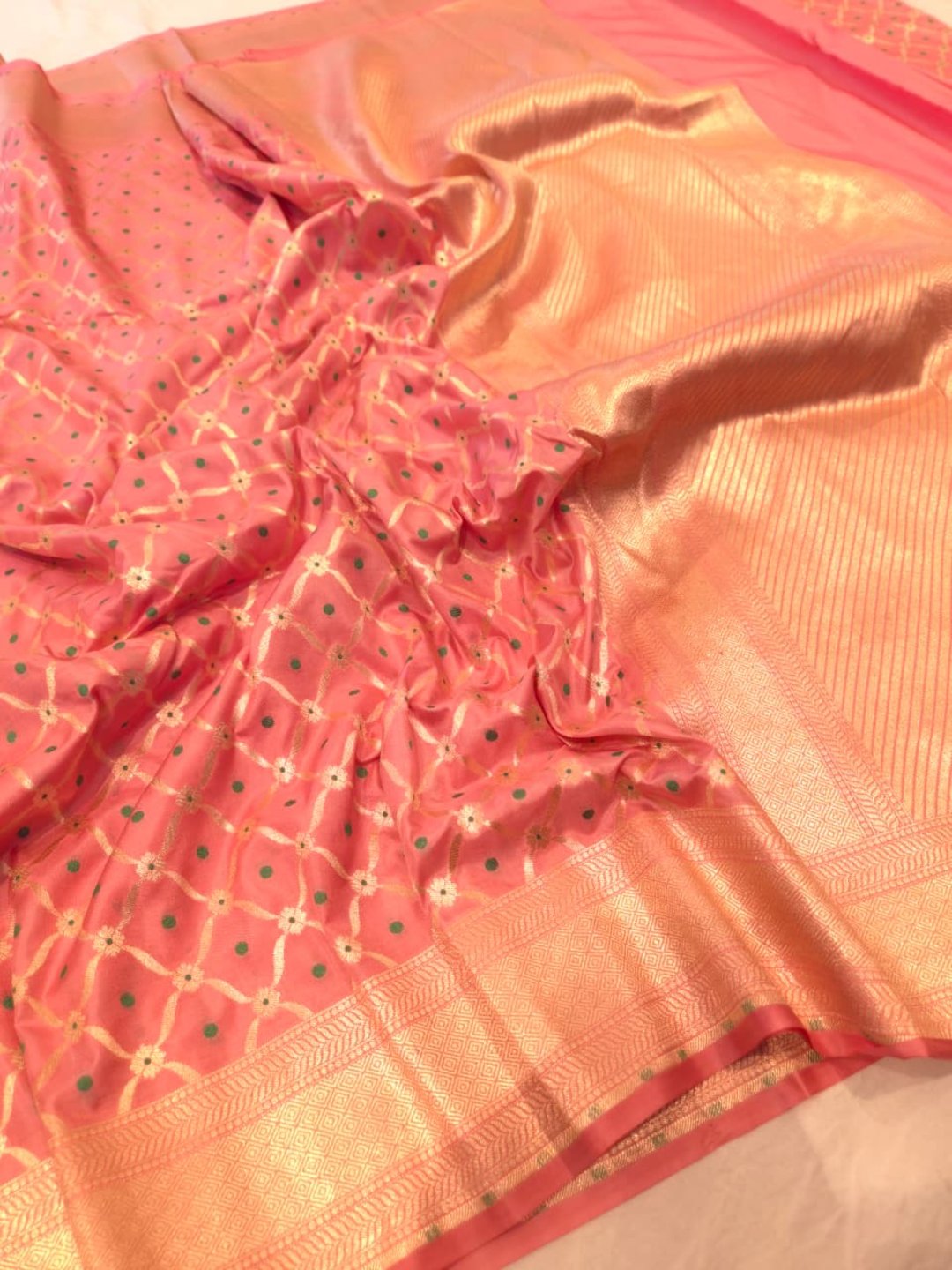 Light Pink Katan Silk Banarasi saree border closeup