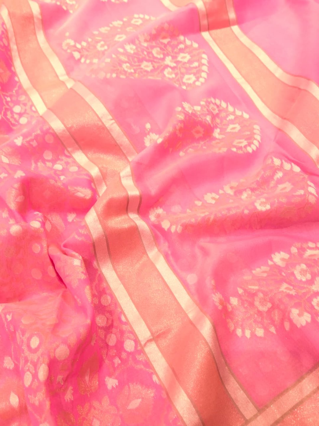 Light Pink Kora Silk Banarasi saree texture detail