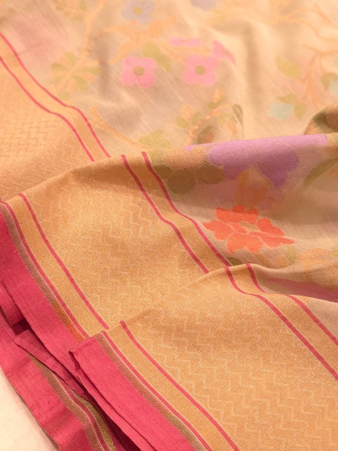 Muted MInt Green Cotton Banarasi saree texture detail