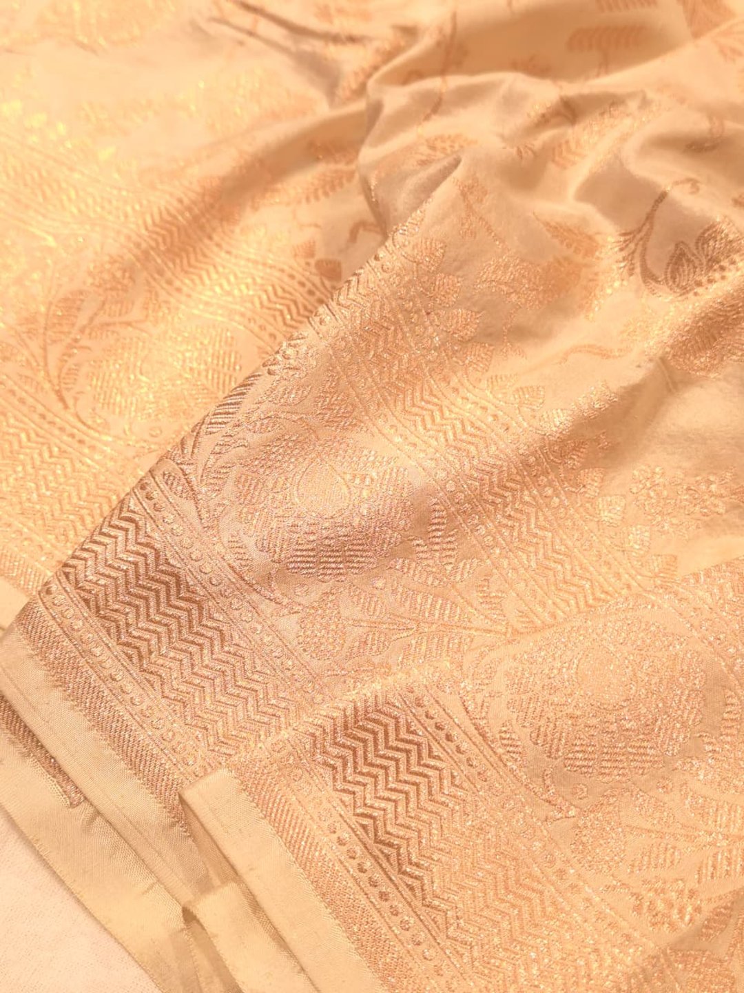 Ivory Katan Silk Banarasi saree border closeup
