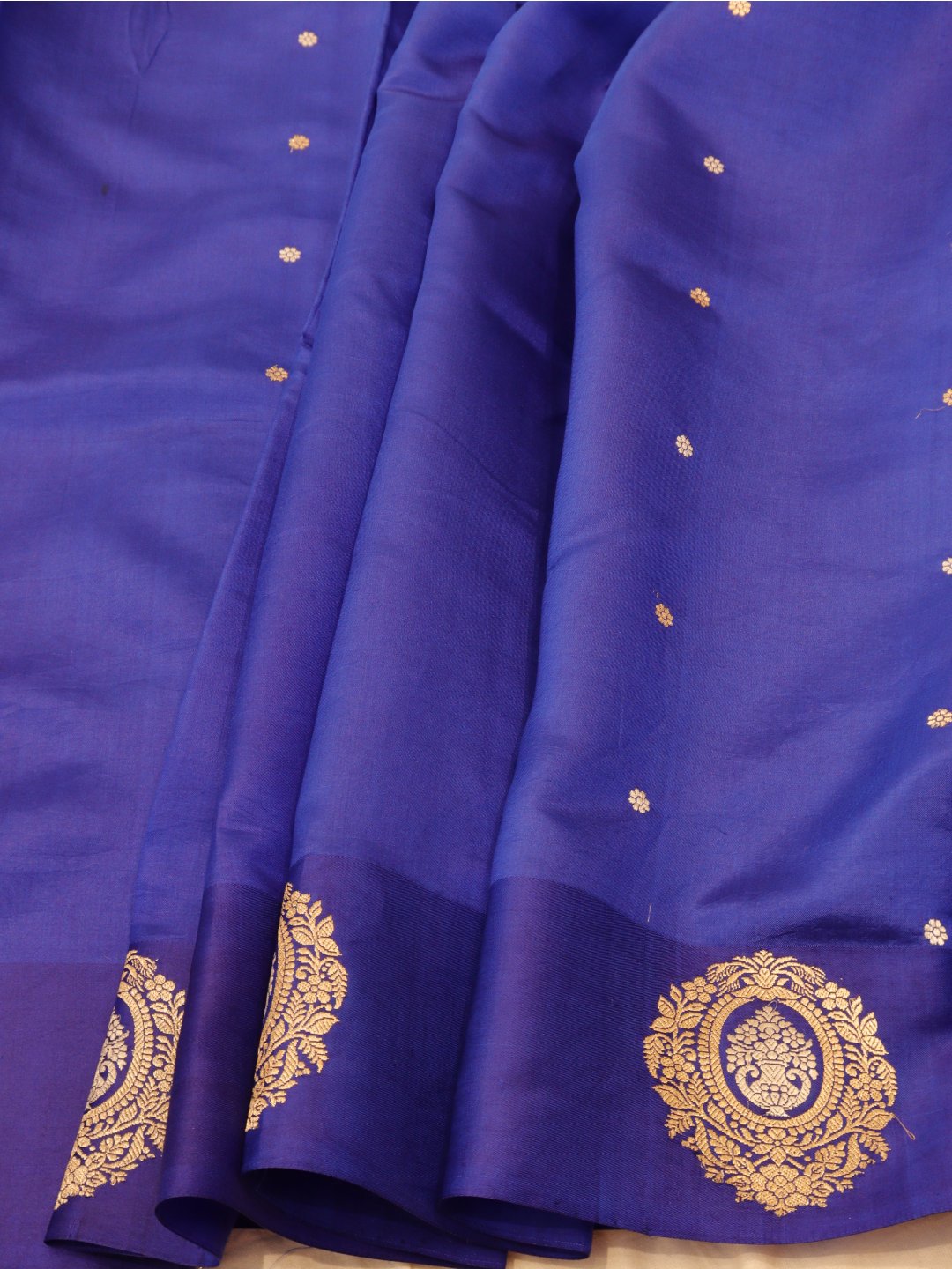 Royal Blue Katan Silk Banarasi saree border closeup