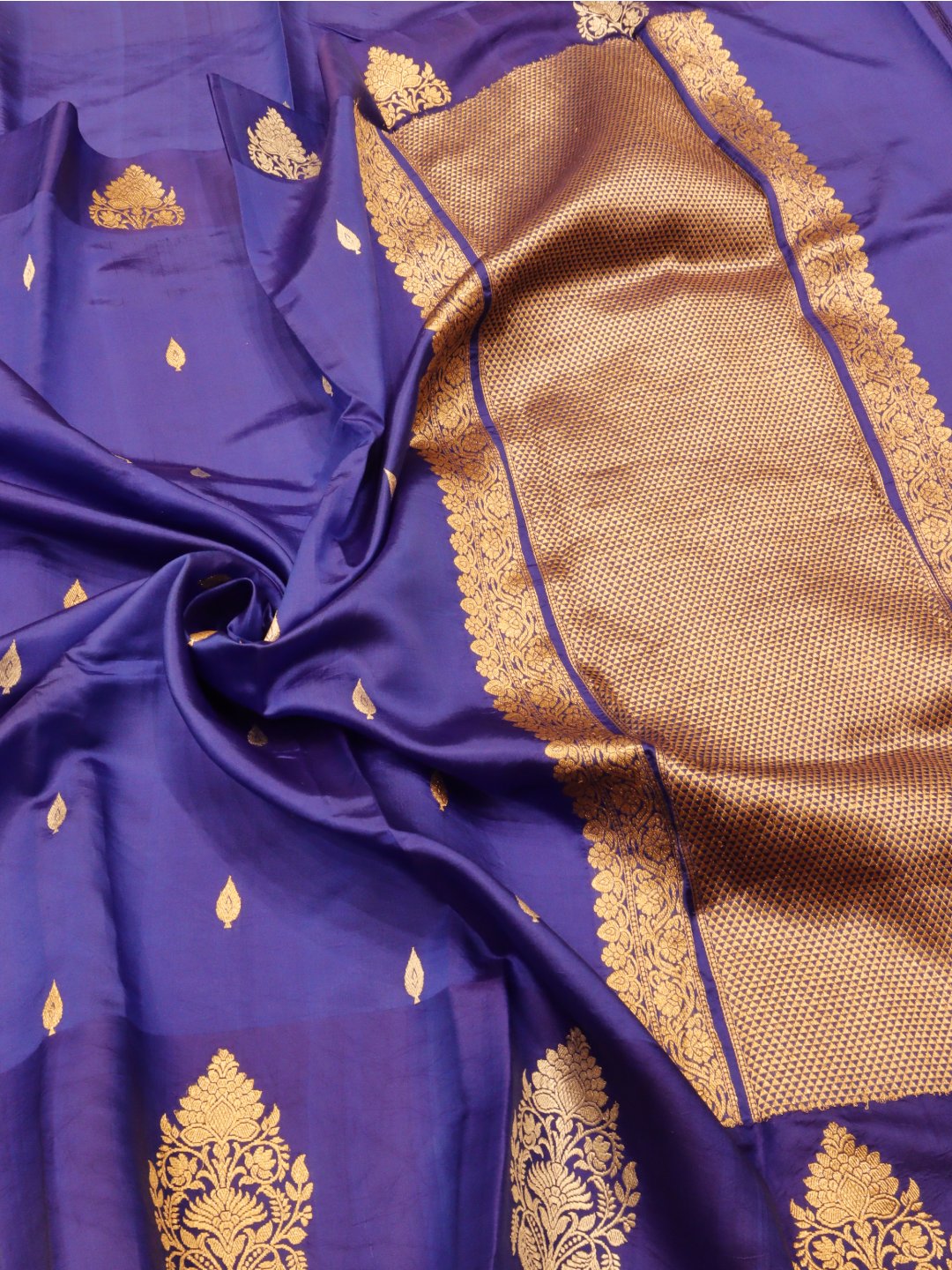 Royal Blue Katan Silk Banarasi saree pallu detail