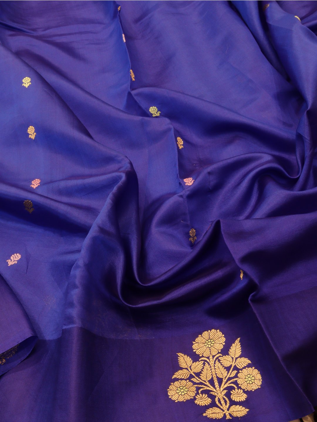 Royal Blue Katan Silk Banarasi saree border closeup