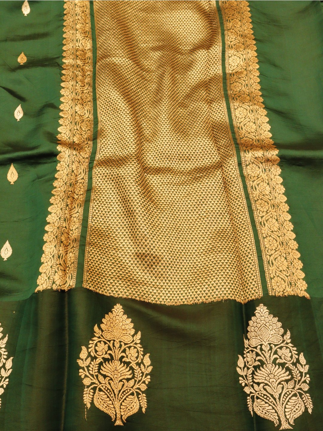 Bottle Green Katan Silk Banarasi saree pallu detail