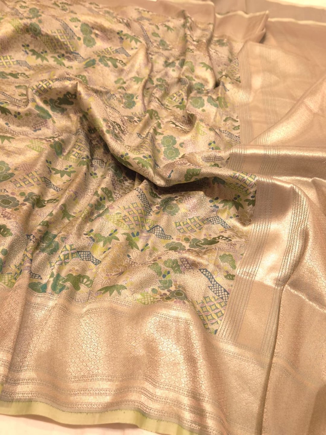 Pista Green Mulbari silk Banarasi saree pallu detail