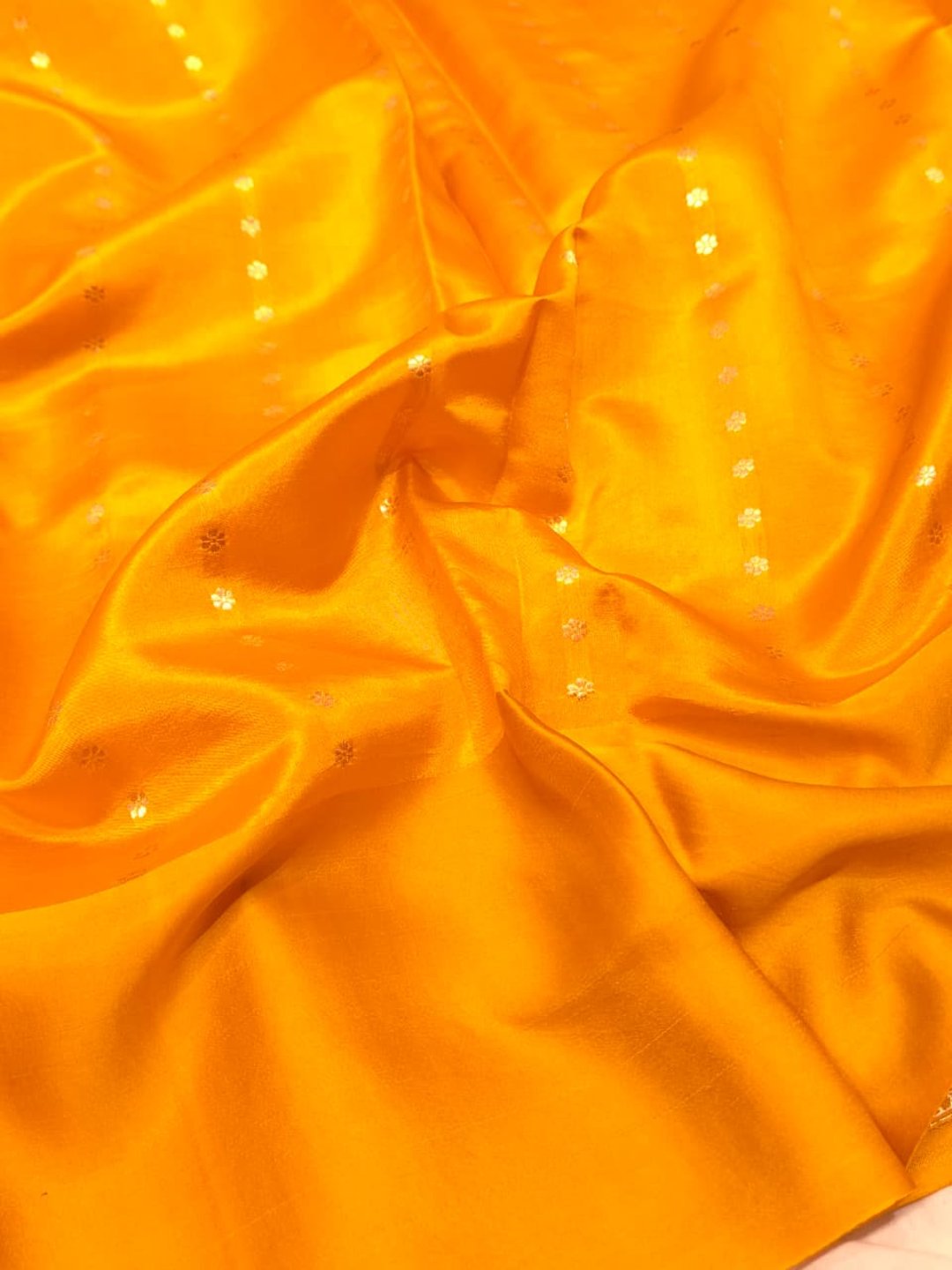 Musturd yellow Katan Silk Banarasi saree texture detail
