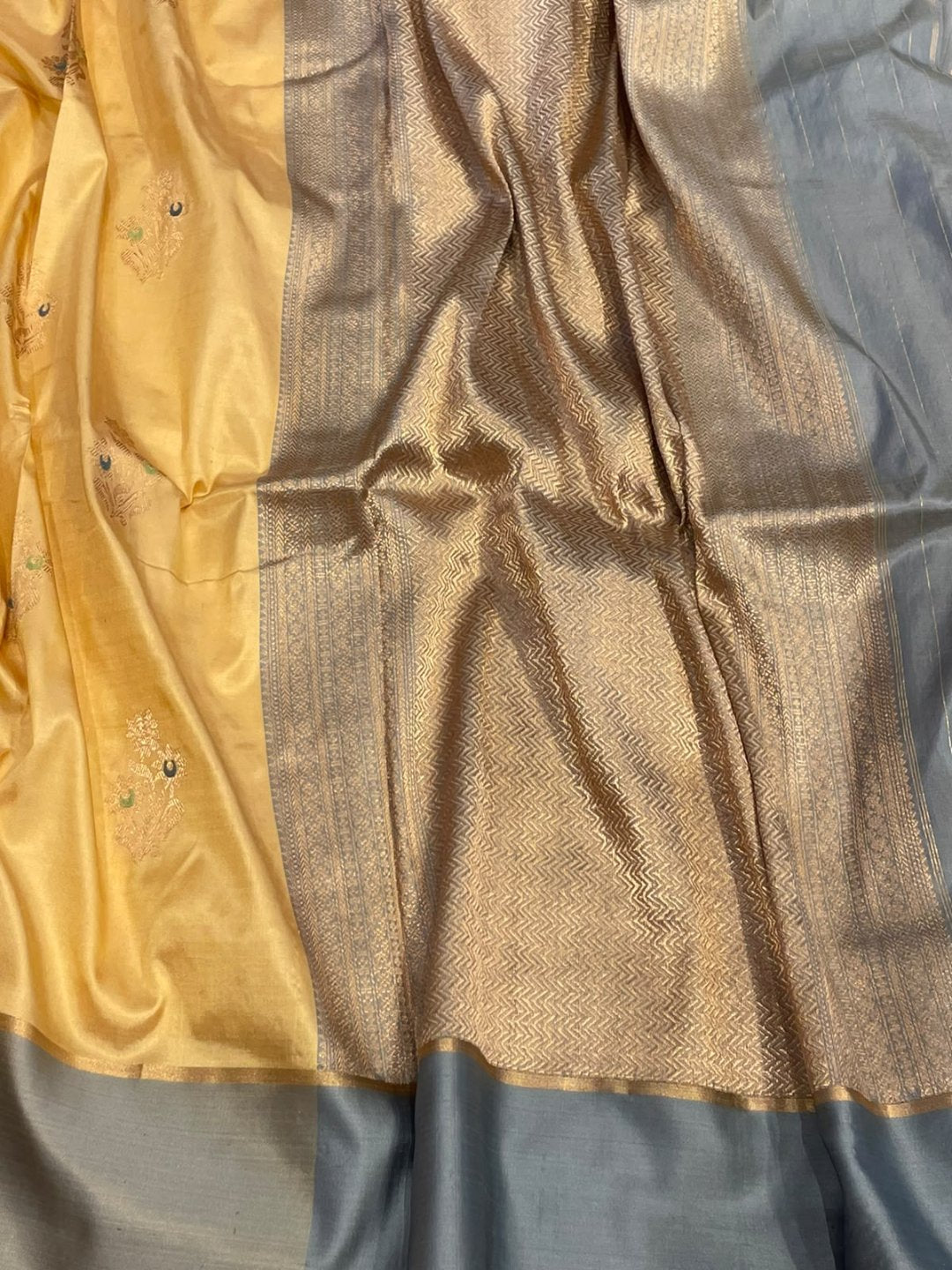 Light yellow with grey patta border Satin Silk Banarasi saree full spread