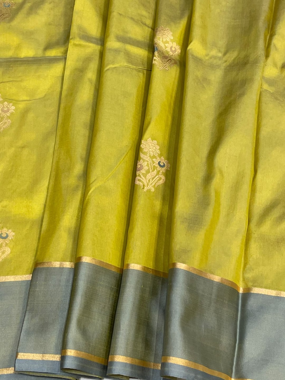 Lime Green with Grey Patta border Satin Silk Banarasi saree border closeup
