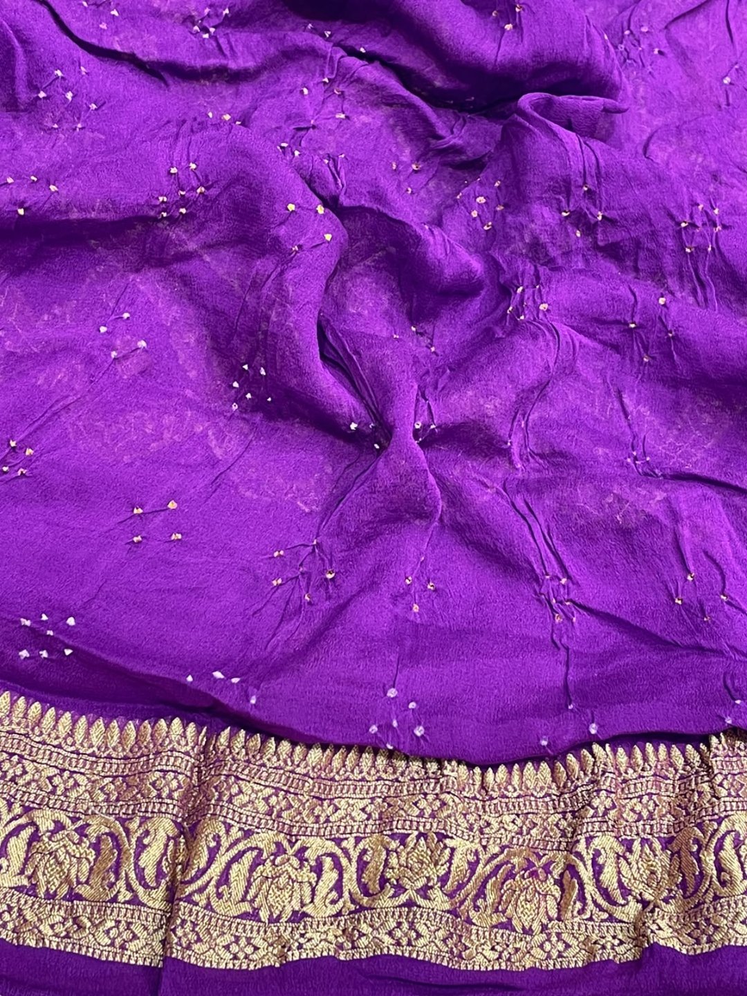 Royal Purple Bandhani Banarasi saree full spread