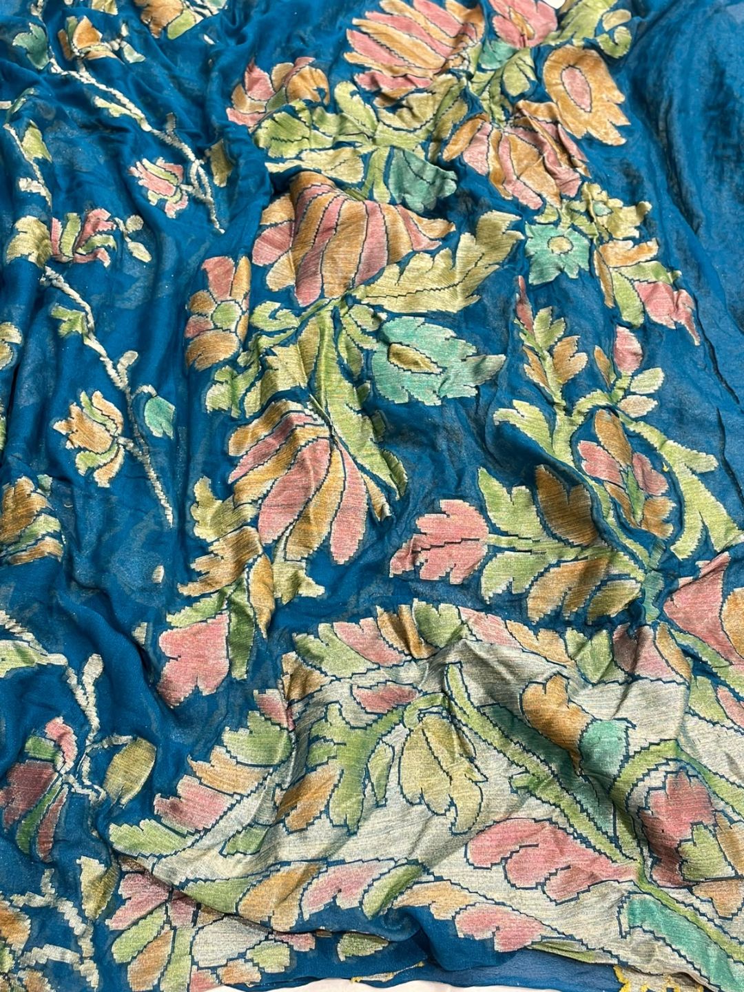 Teal Blue Chiffon Banarasi saree border closeup
