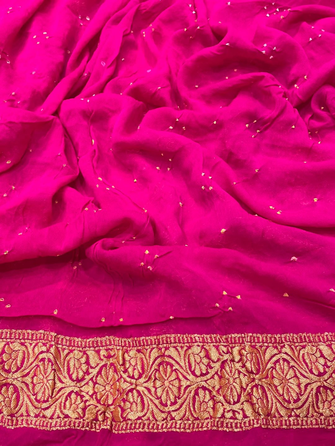 Rose Pink with Golden floral work Bandhani Banarasi saree full spread