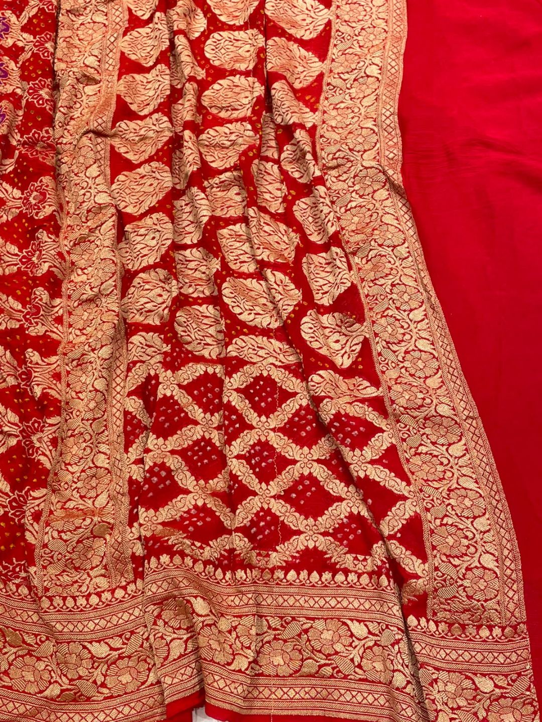 Dark Red with Orange multicolor floral work Bandhani Banarasi saree full spread