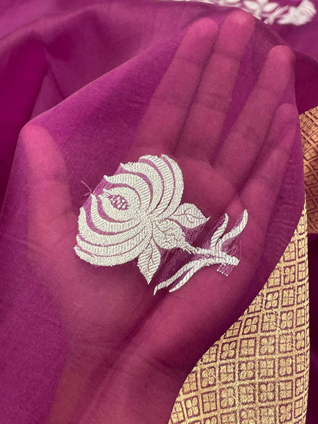 Magenta Pink Kora Silk Banarasi saree border closeup