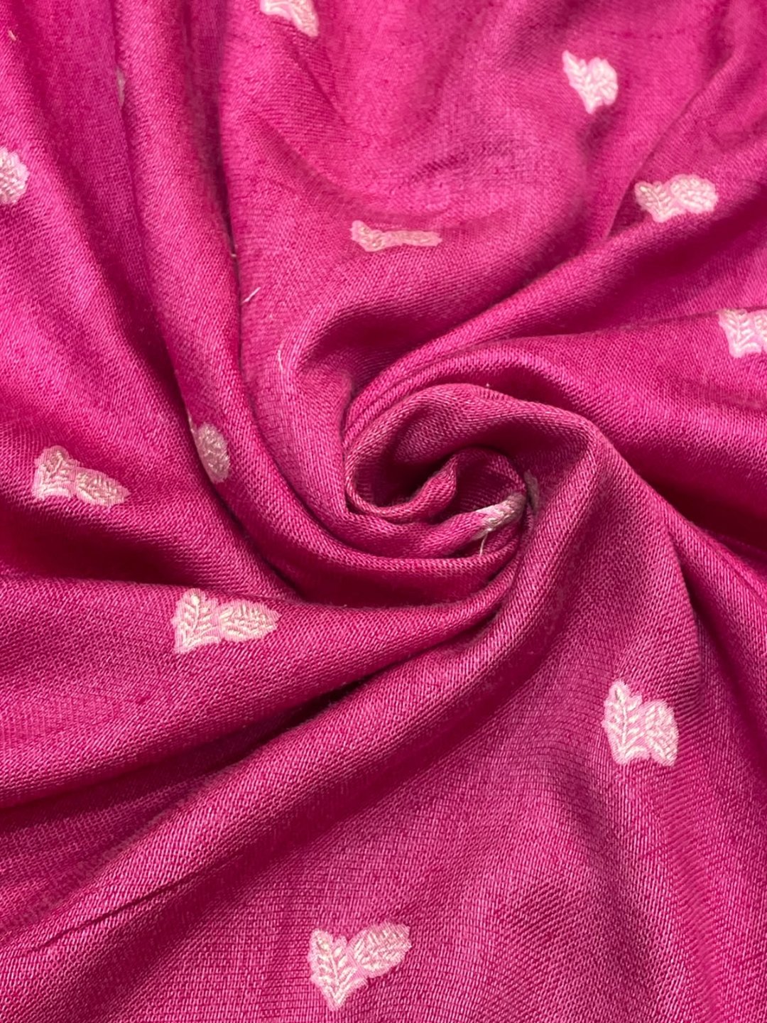 Pink Mashru silk Banarasi saree border closeup