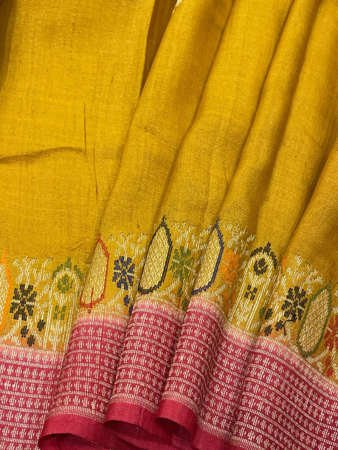 Musturd yello with Red border Tussar Silk Banarasi saree texture detail