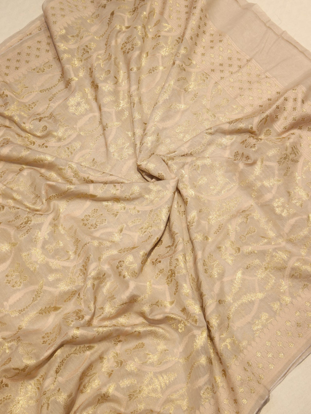 Coffee Brown Katan Silk Banarasi suit neckline detail – Hikayat Banaras