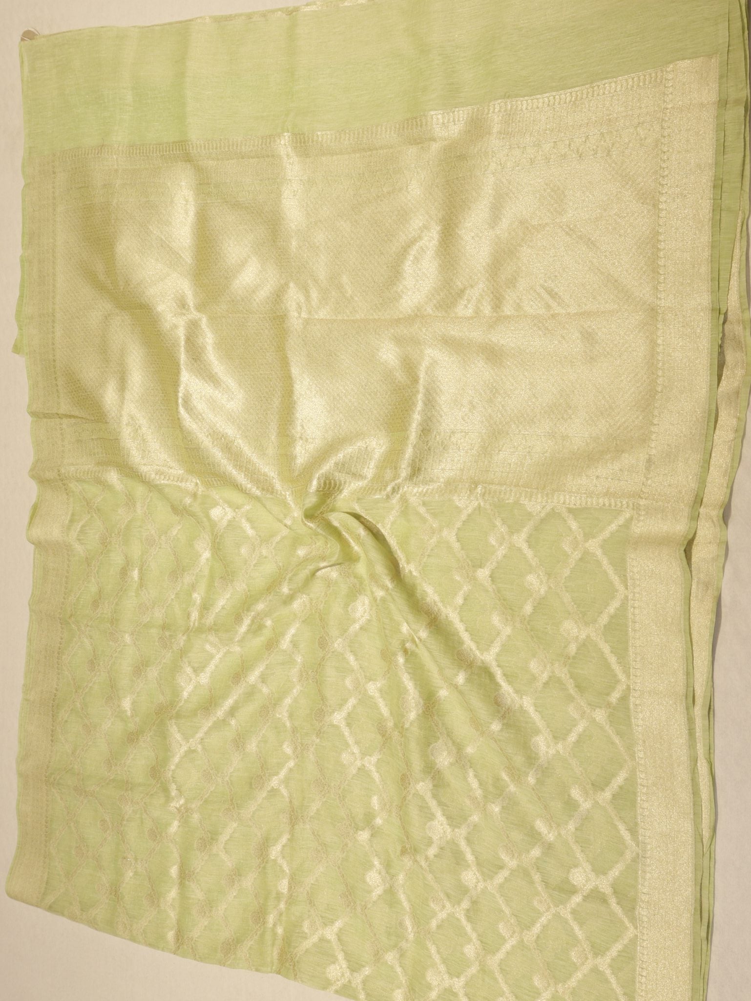 Green Katan Silk Banarasi saree zari work detail – Hikayat Banaras