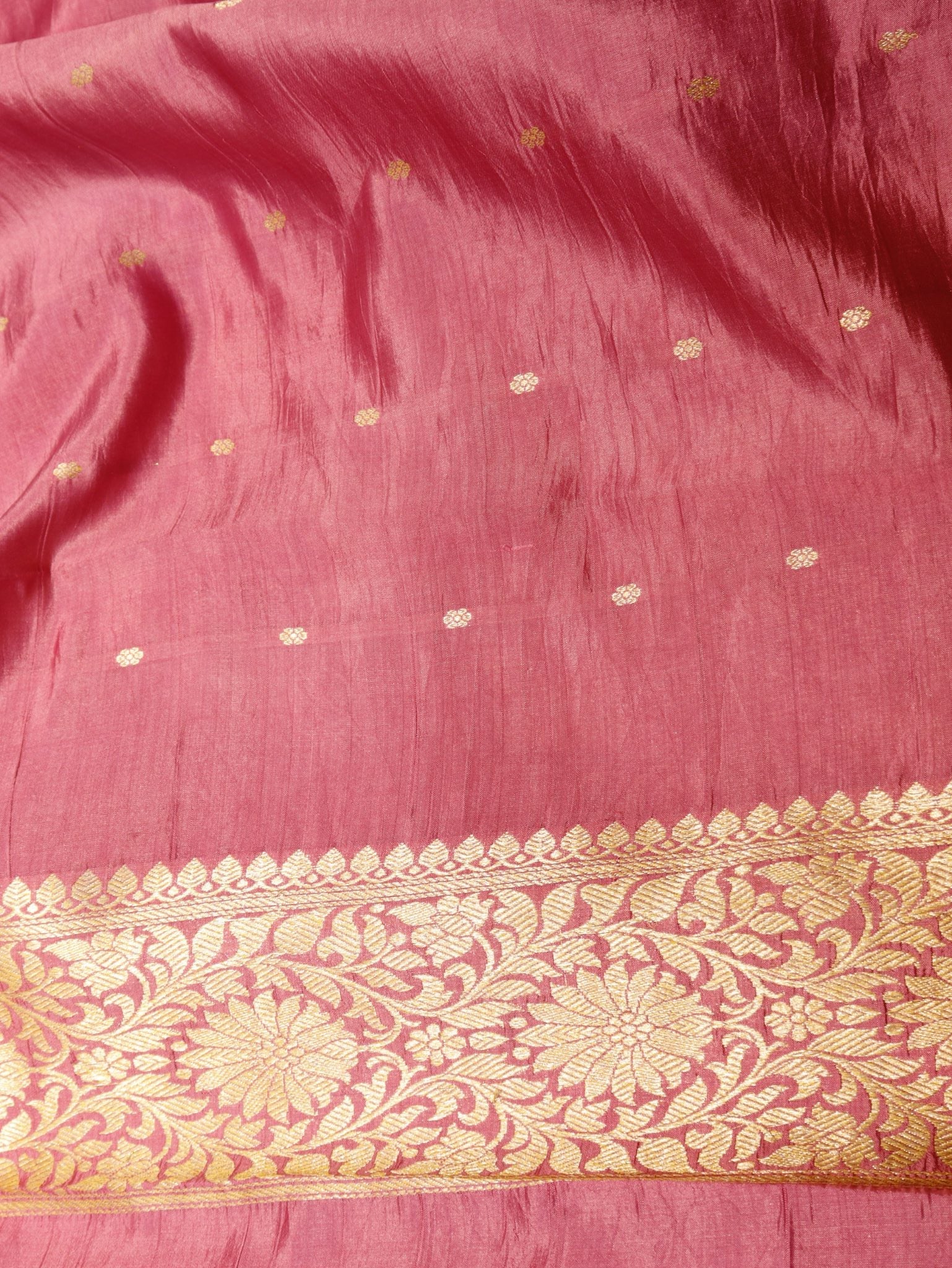 Pink Soft Katan Banarasi saree texture detail – Hikayat Banaras