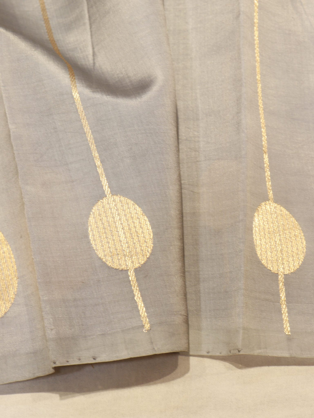 Grey Soft Katan Banarasi saree blouse piece – Hikayat Banaras