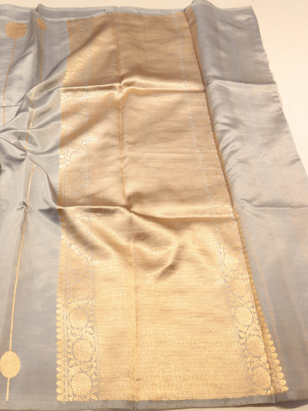 Grey Soft Katan Banarasi saree full spread – Hikayat Banaras