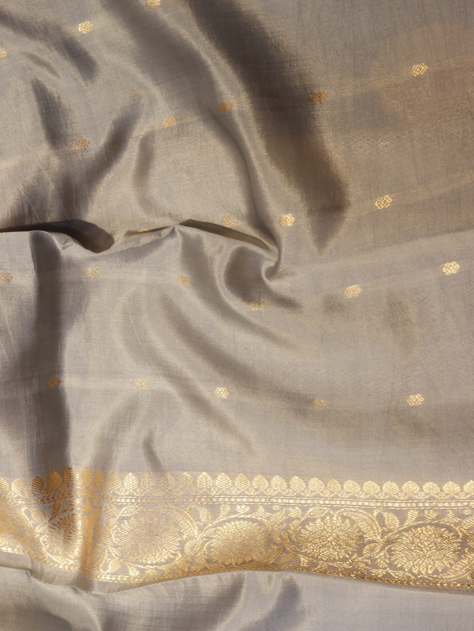 Grey Soft Katan Banarasi saree texture detail – Hikayat Banaras