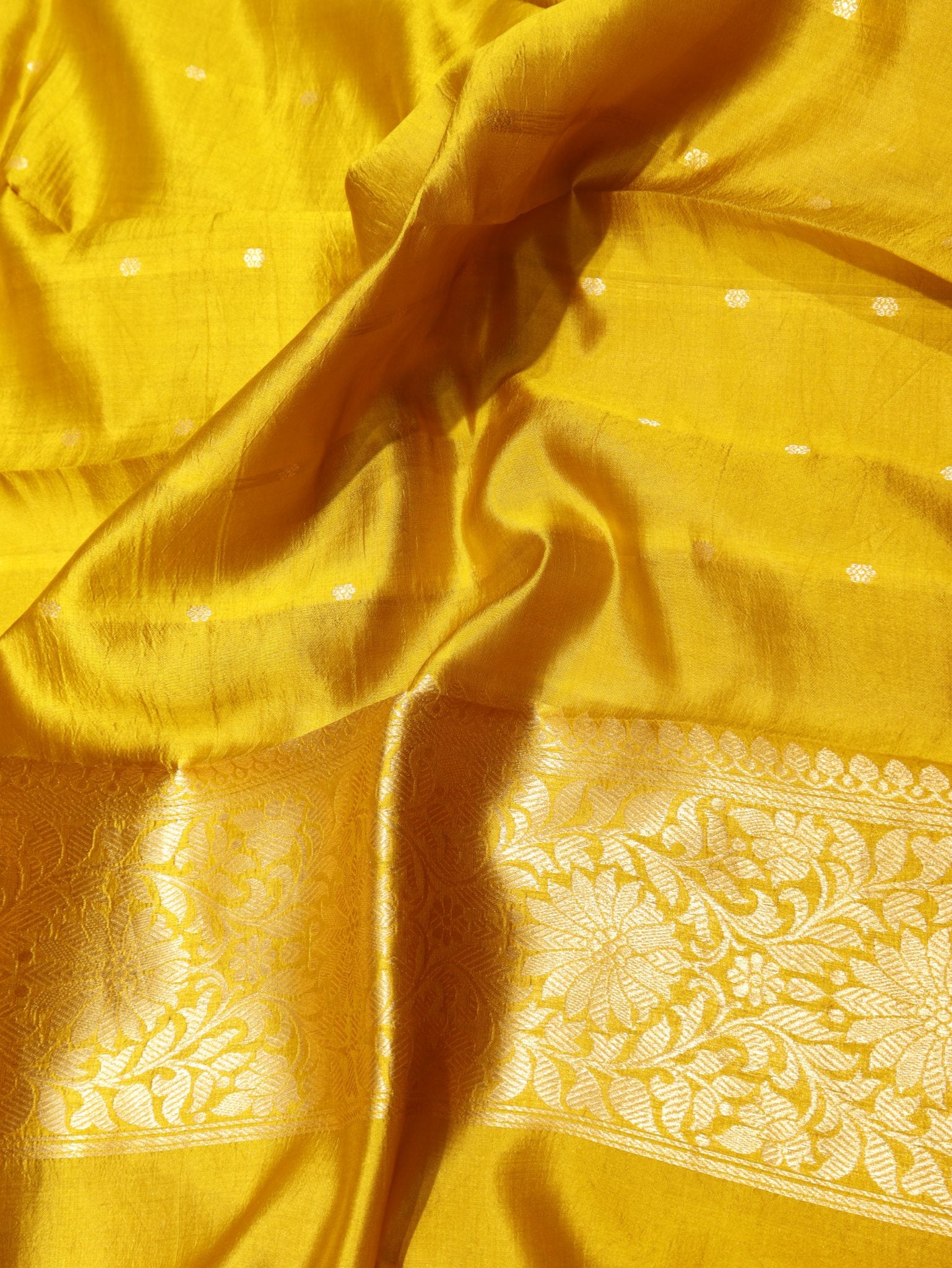 Yellow Soft Katan Banarasi saree full spread – Hikayat Banaras