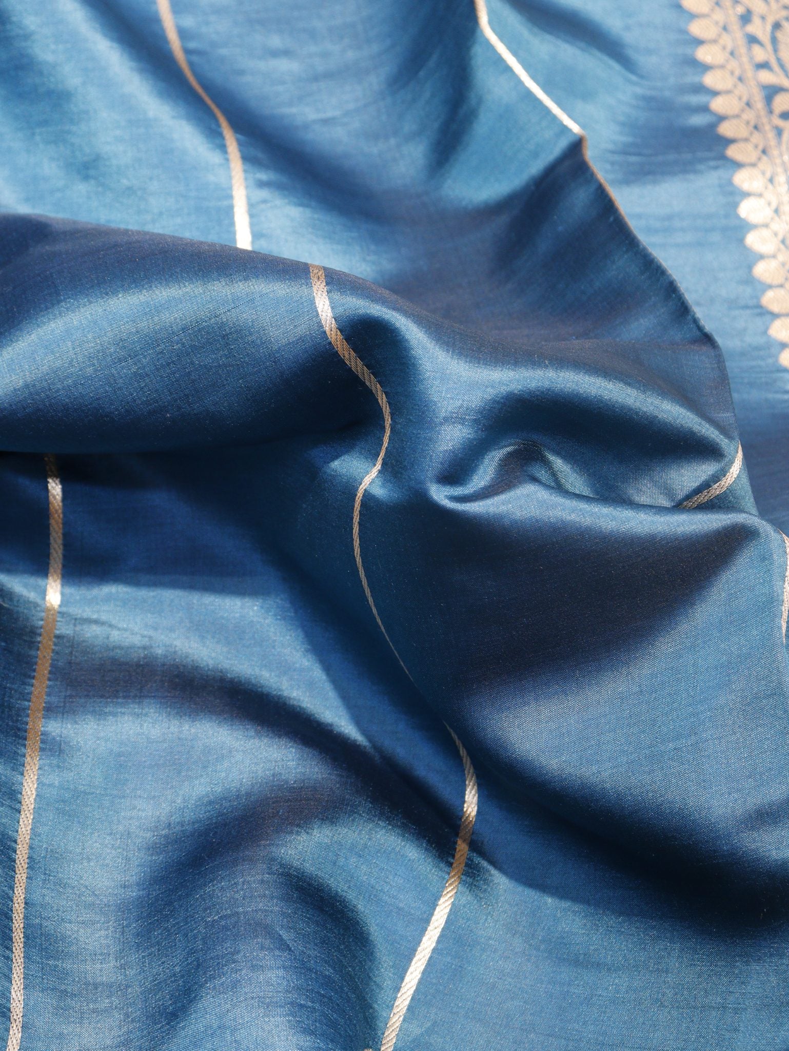 Peacock Blue Soft Katan Banarasi saree border closeup – Hikayat Banaras
