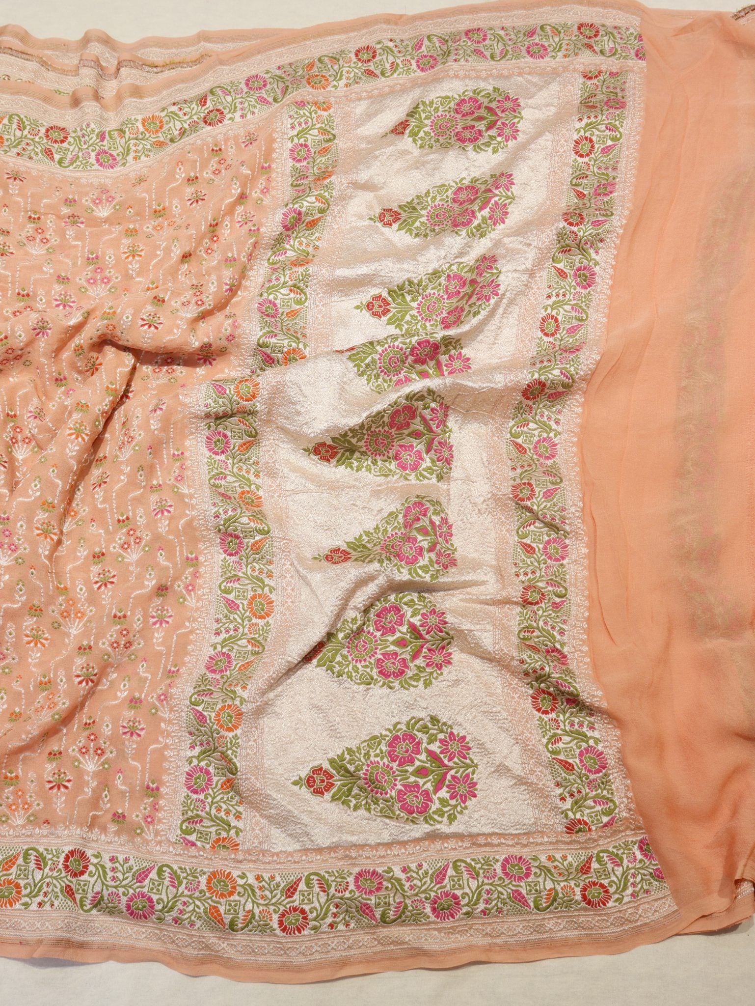 Peach Khaddi Georgette Banarasi saree texture detail – Hikayat Banaras