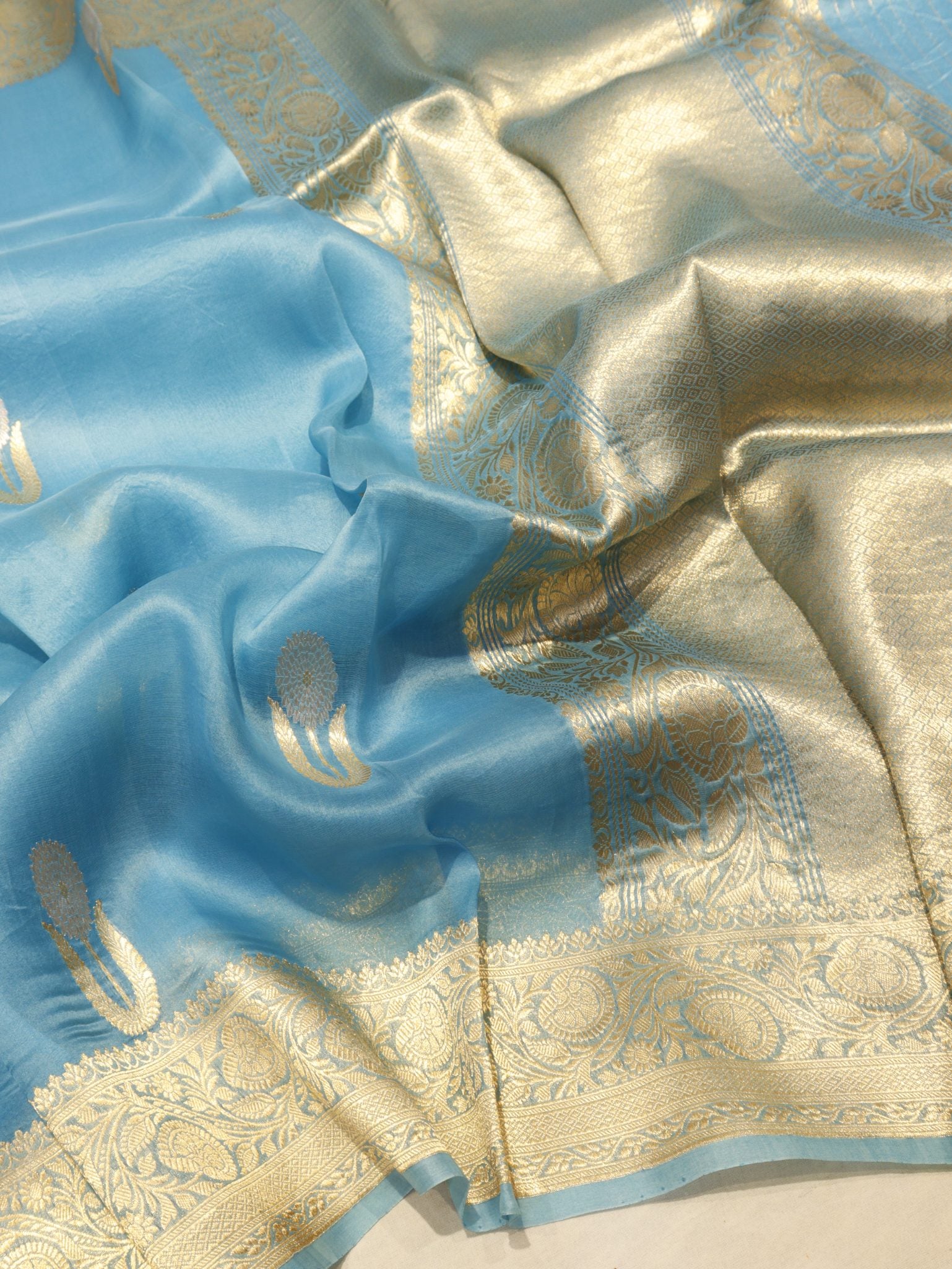 Sky Blue Kora Silk Banarasi saree pallu detail – Hikayat Banaras