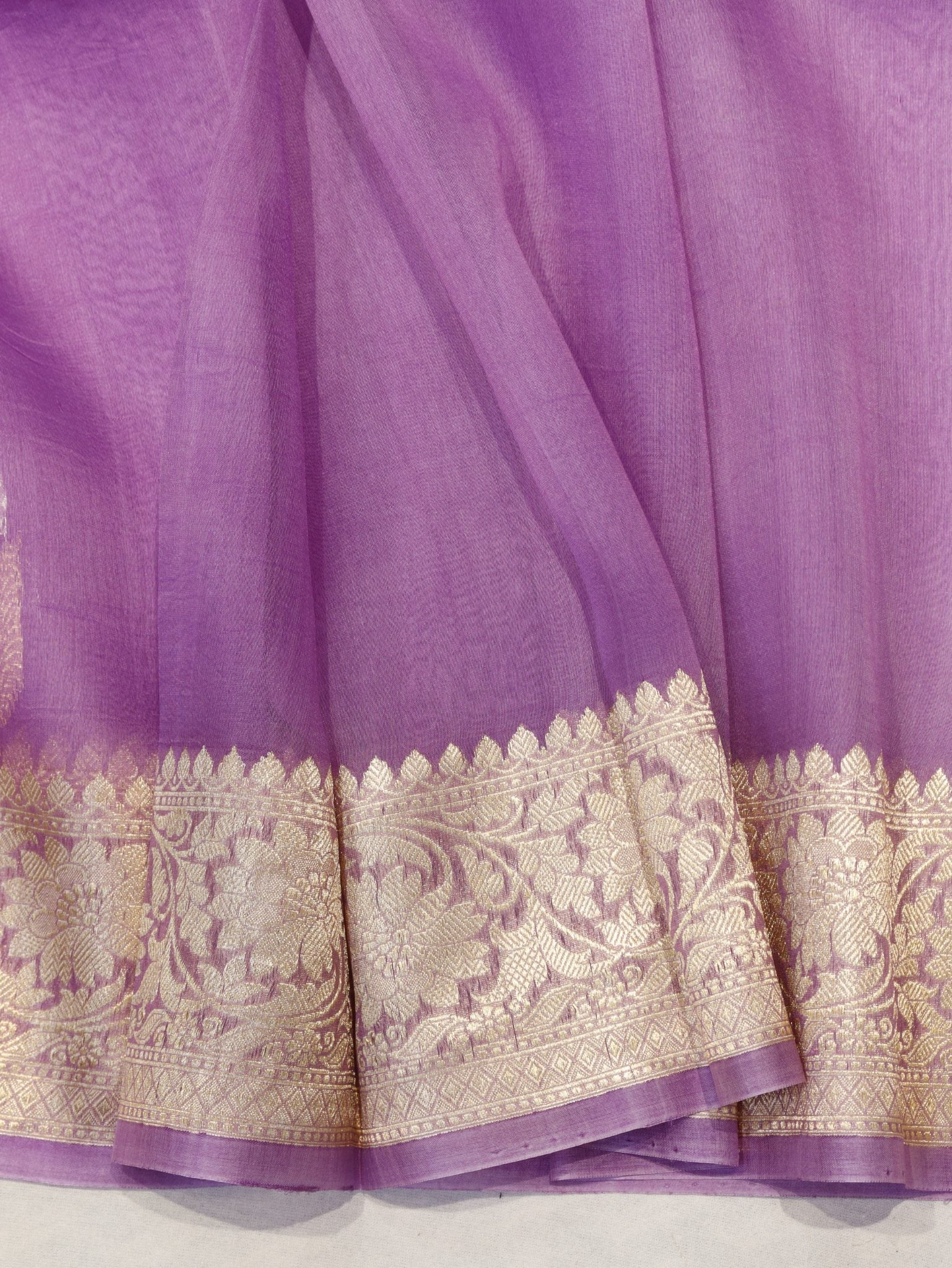 Lavender Kora Silk Banarasi saree zari work detail – Hikayat Banaras