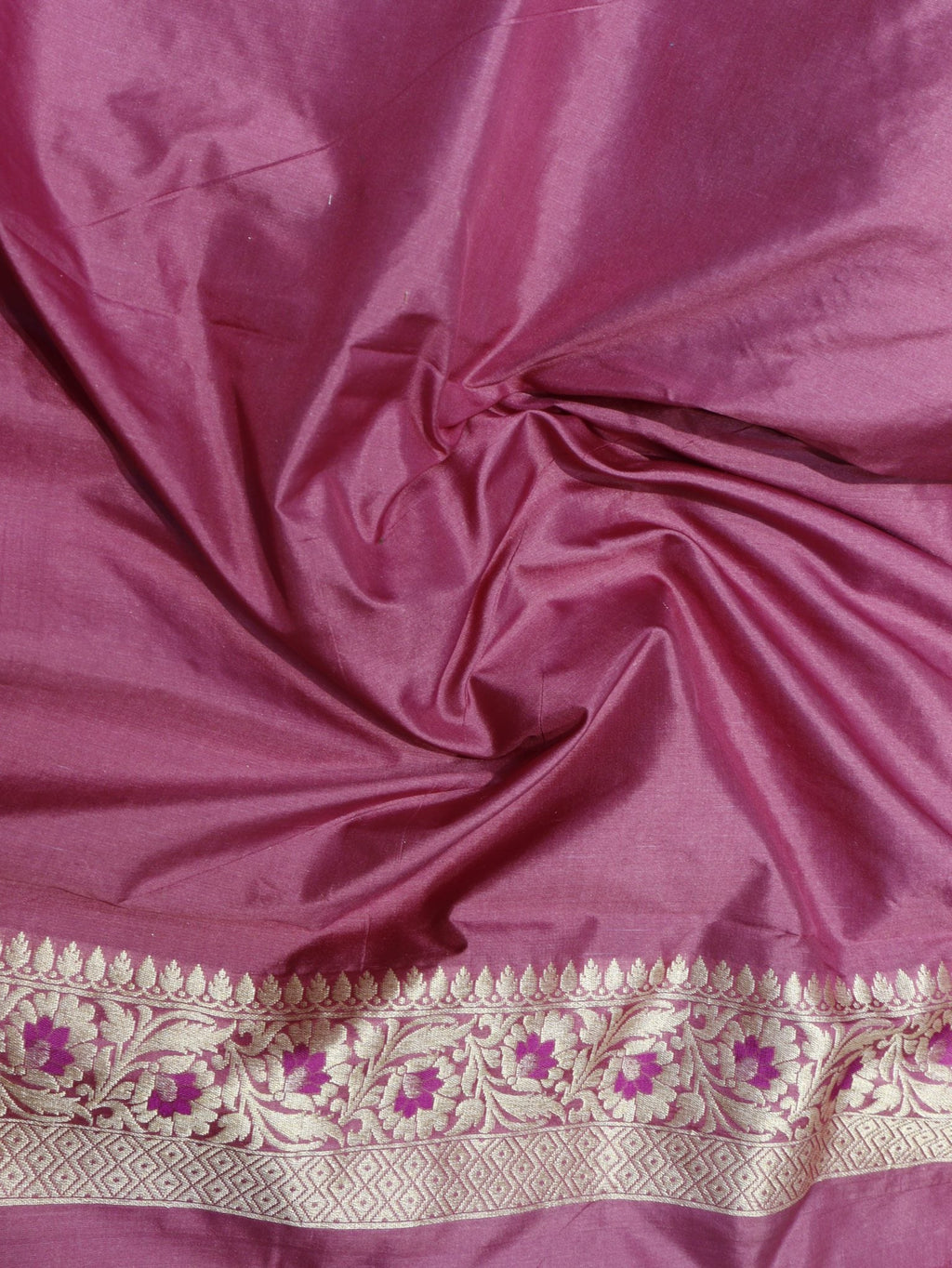 Onion Pink Katan Silk Banarasi saree texture detail – Hikayat Banaras