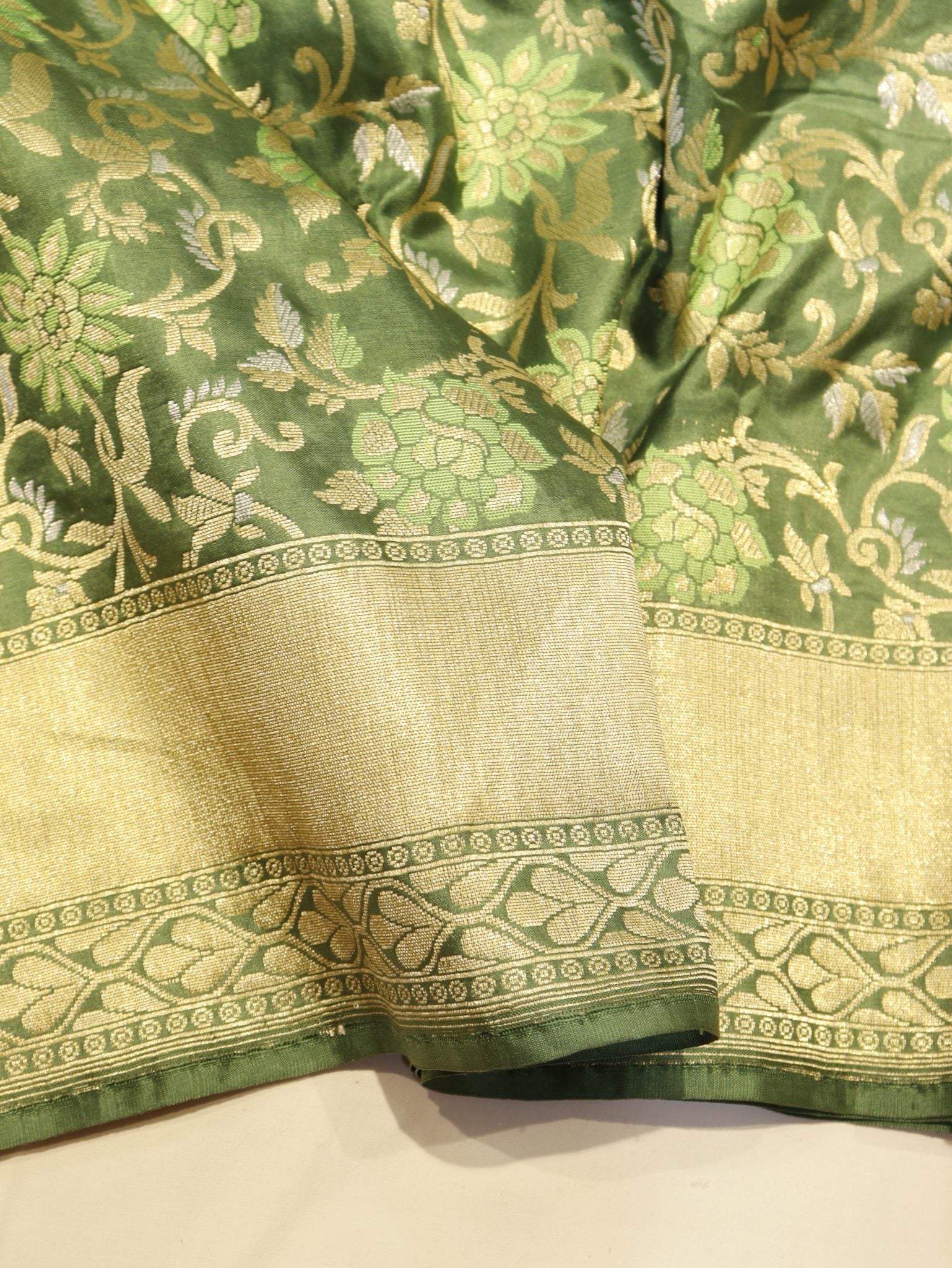 Bottle Green Katan Silk Banarasi saree blouse piece – Hikayat Banaras