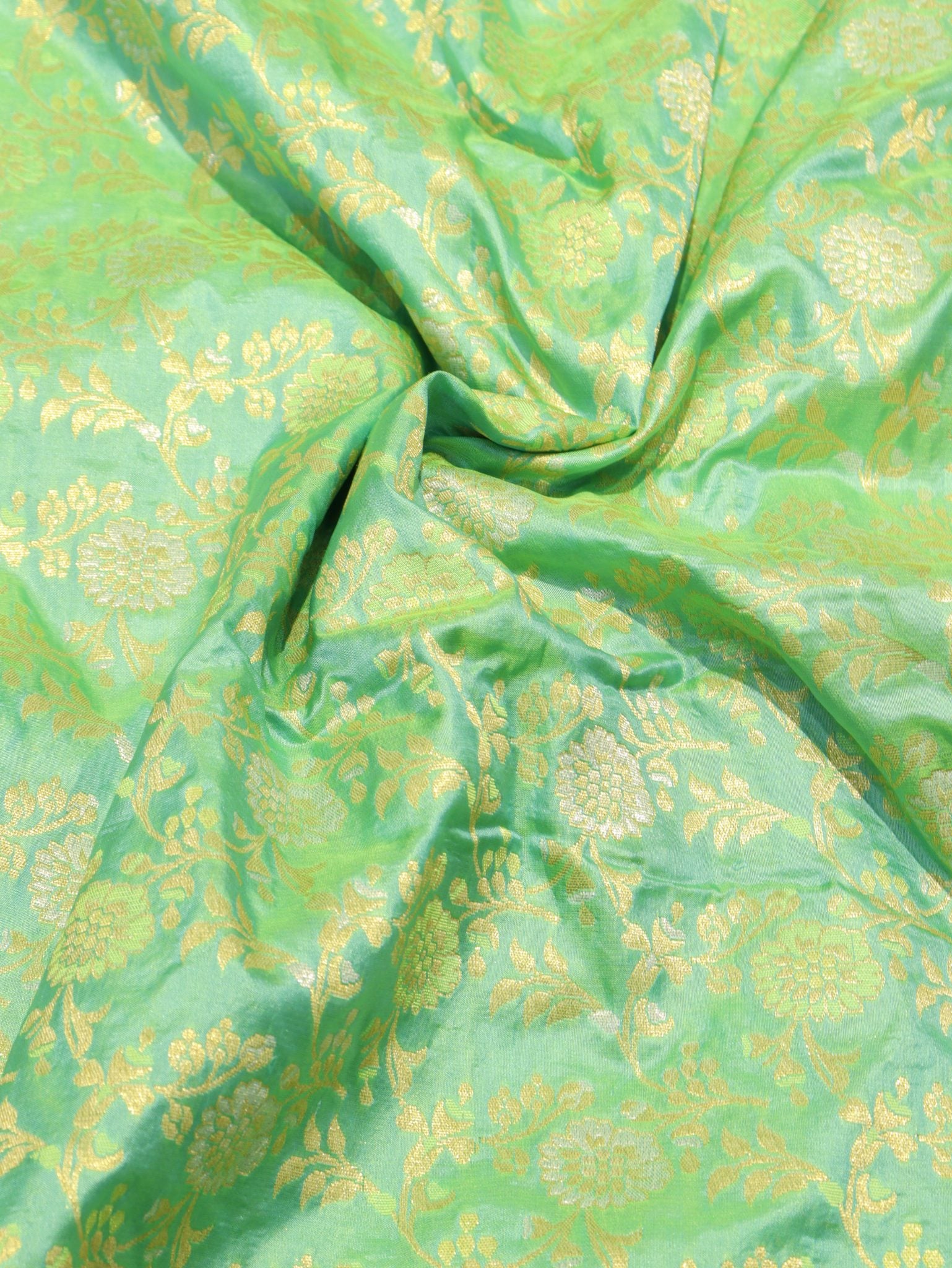 Green Katan Silk Banarasi saree border closeup – Hikayat Banaras