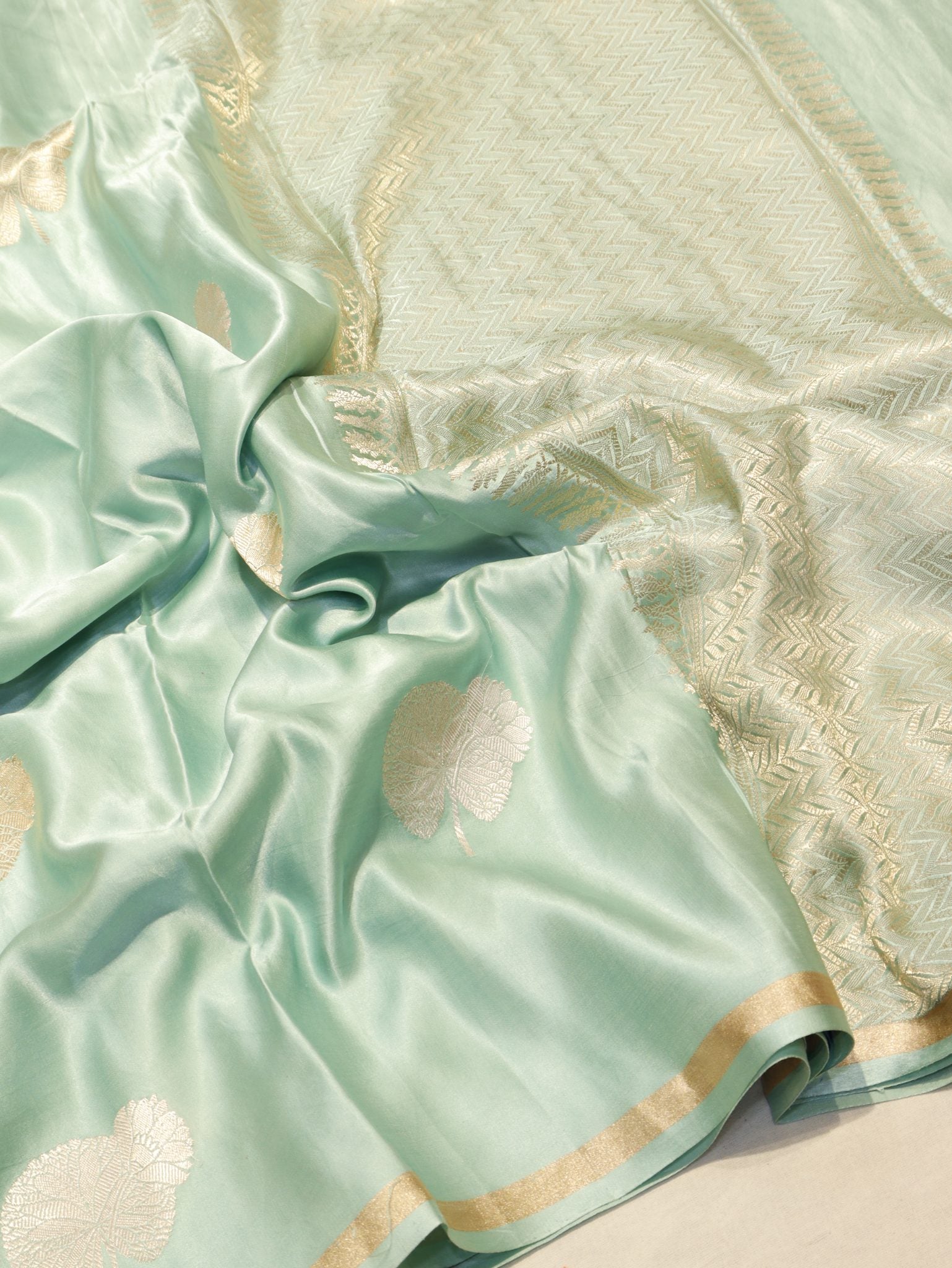 Pale Turquoise Mashru Silk Banarasi saree pallu detail
