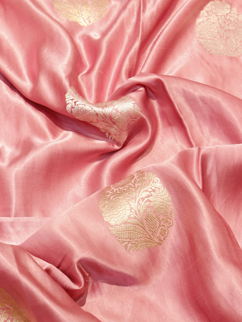 Pink Pure Mashru Silk Banarasi saree border closeup