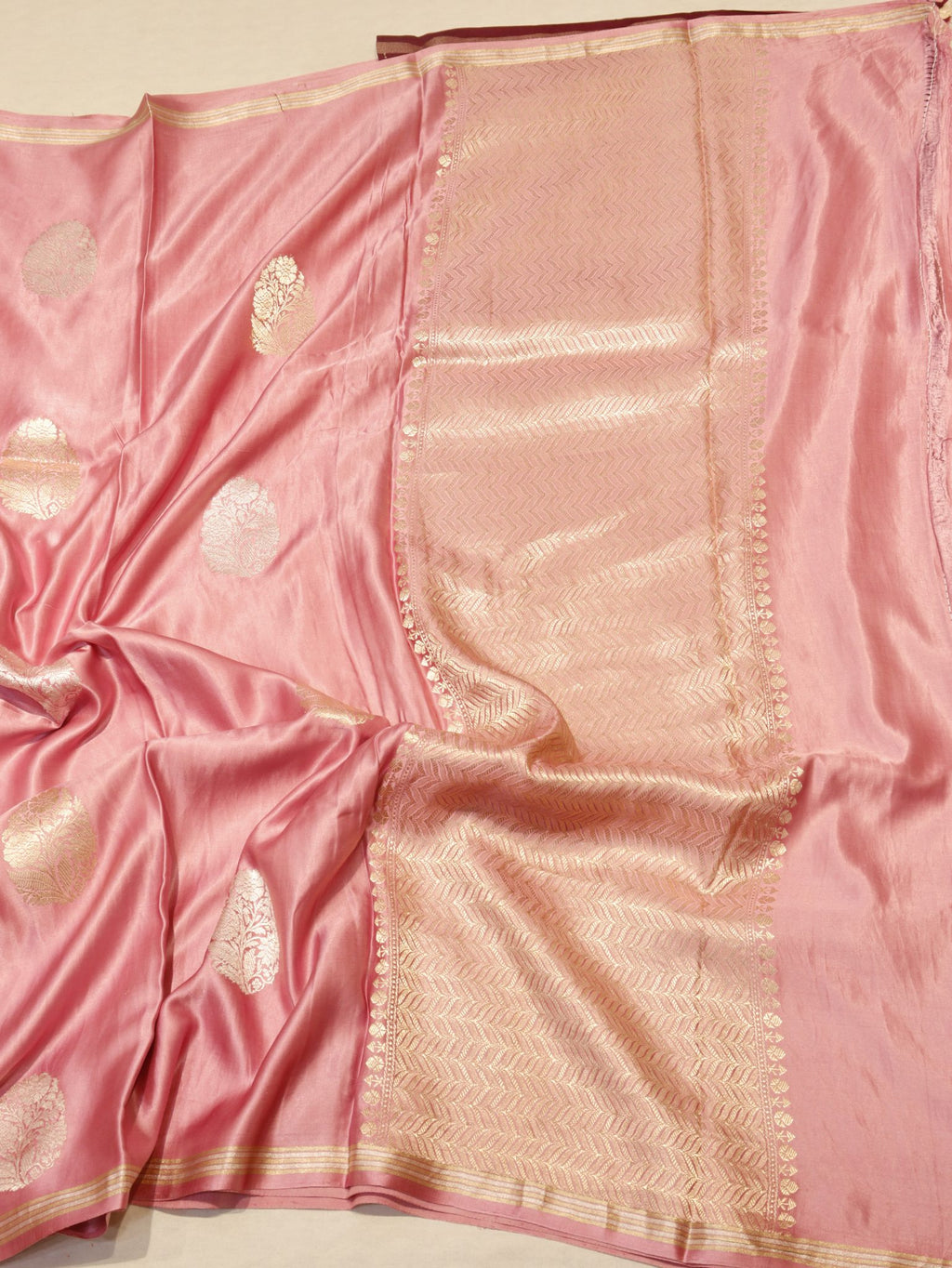 Pink Pure Mashru Silk Banarasi saree full spread