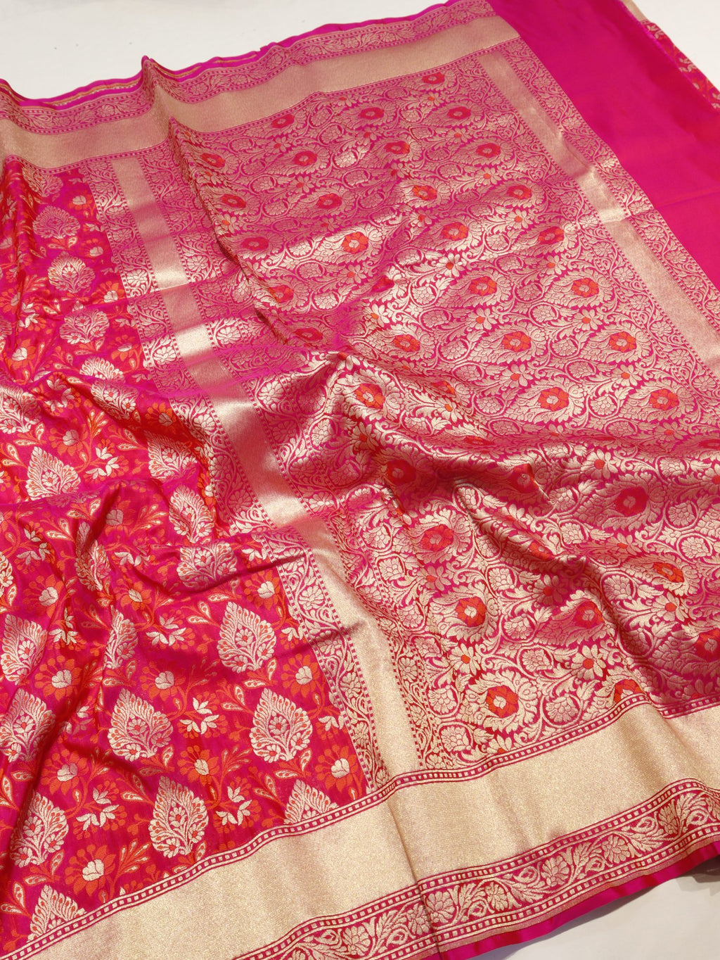 Rani Pink Summer Silk Banarasi saree border closeup
