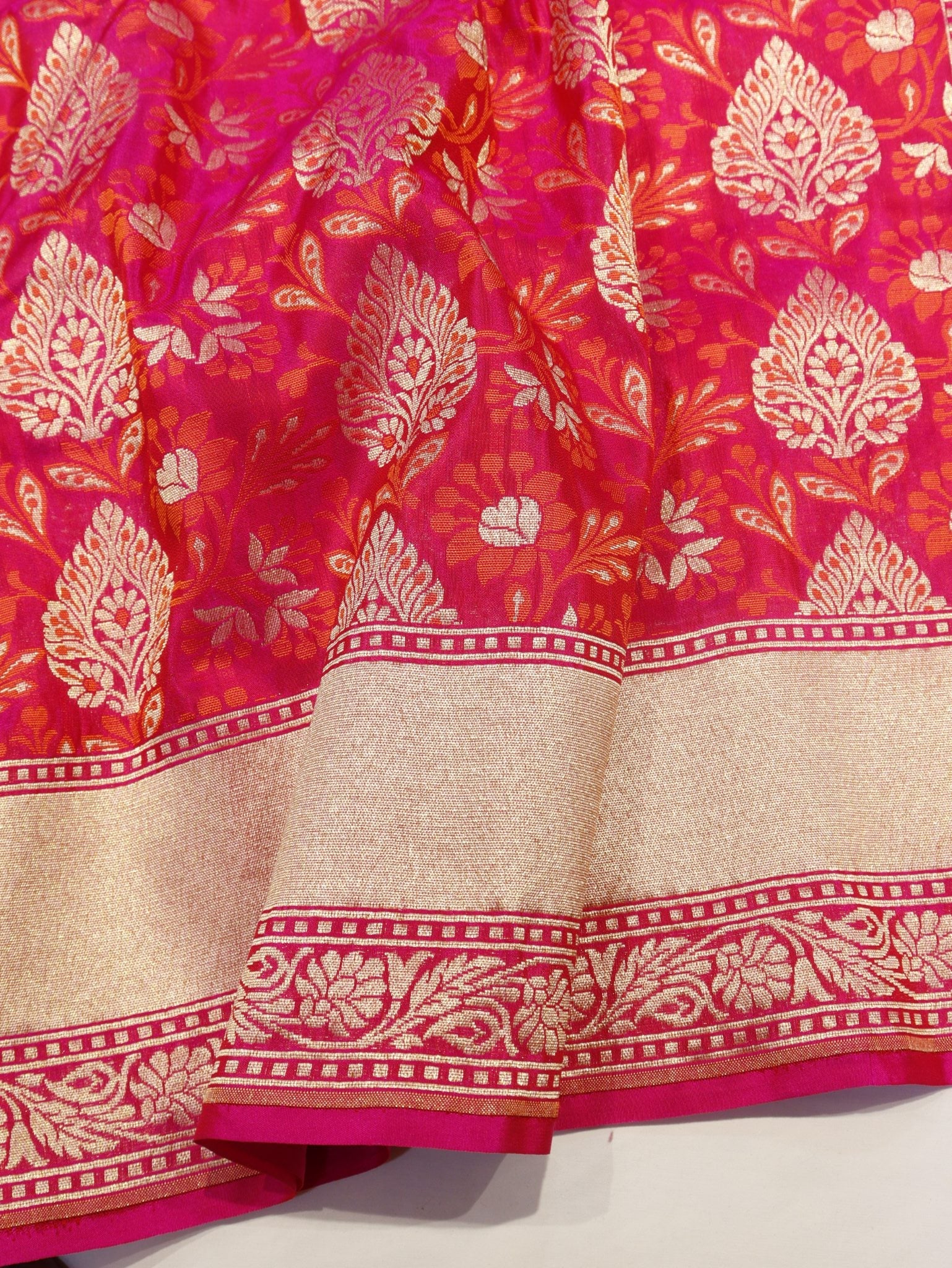 Rani Pink Summer Silk Banarasi saree full spread