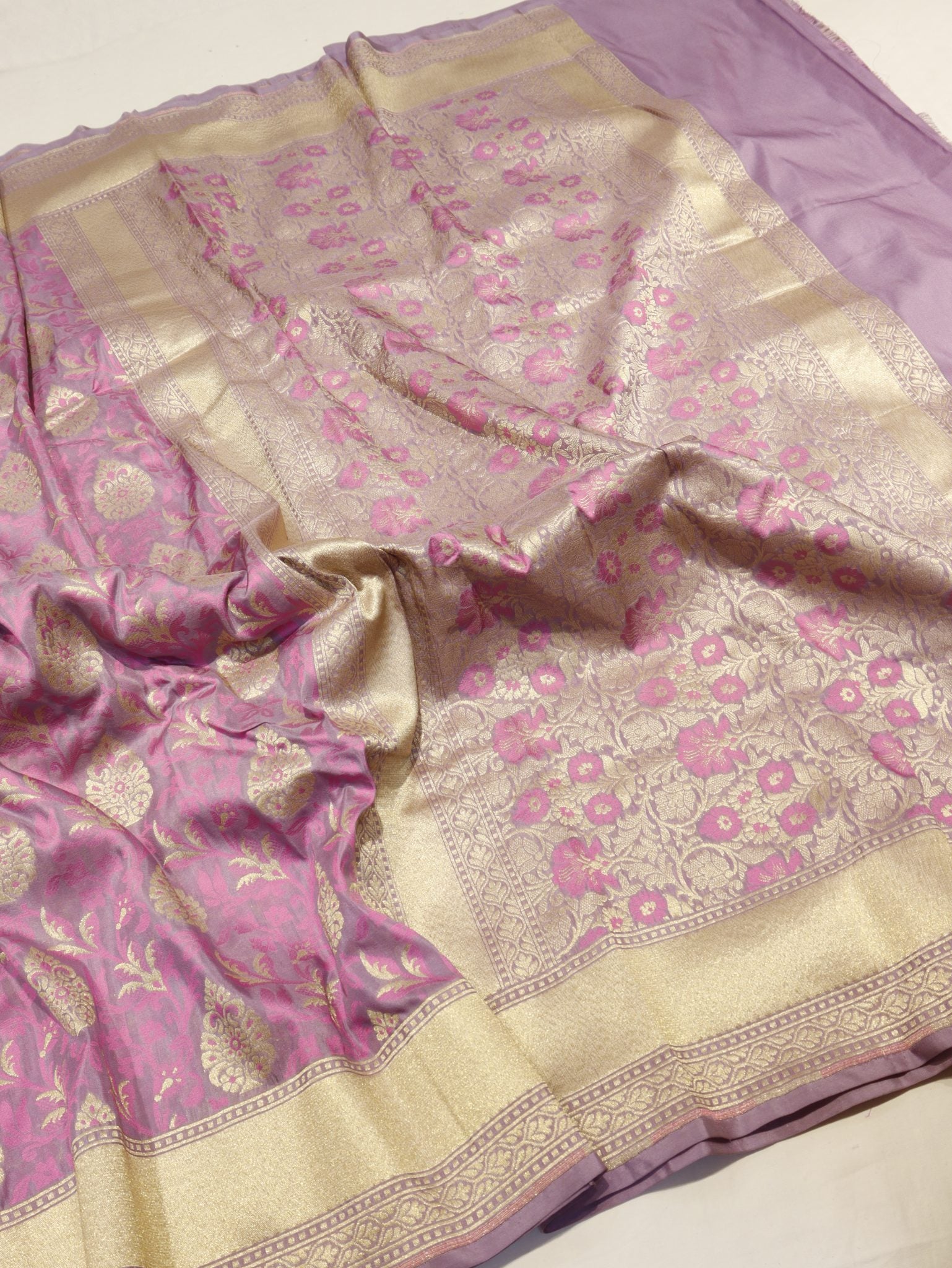 Lavender Summer Silk Banarasi saree pallu detail