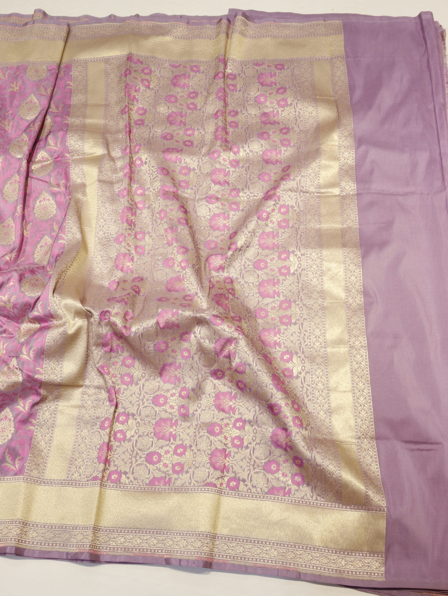 Lavender Summer Silk Banarasi saree full spread