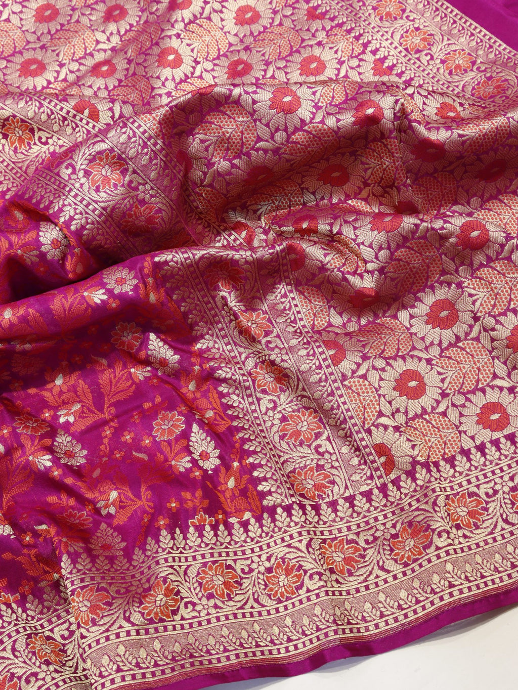Magenta Pink Summer Silk Banarasi saree texture detail