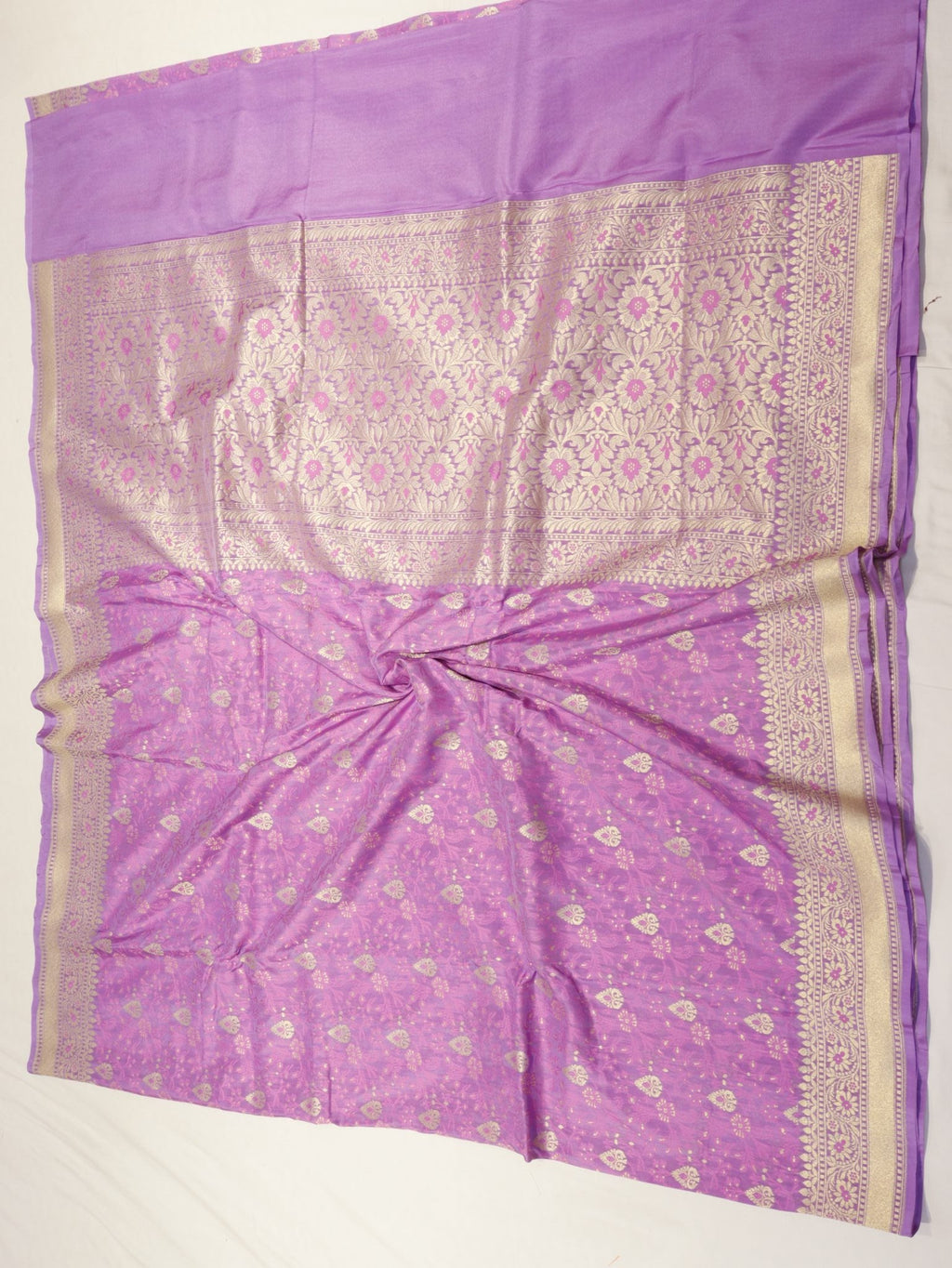 Lavender Summe Silk Banarasi saree zari work detail