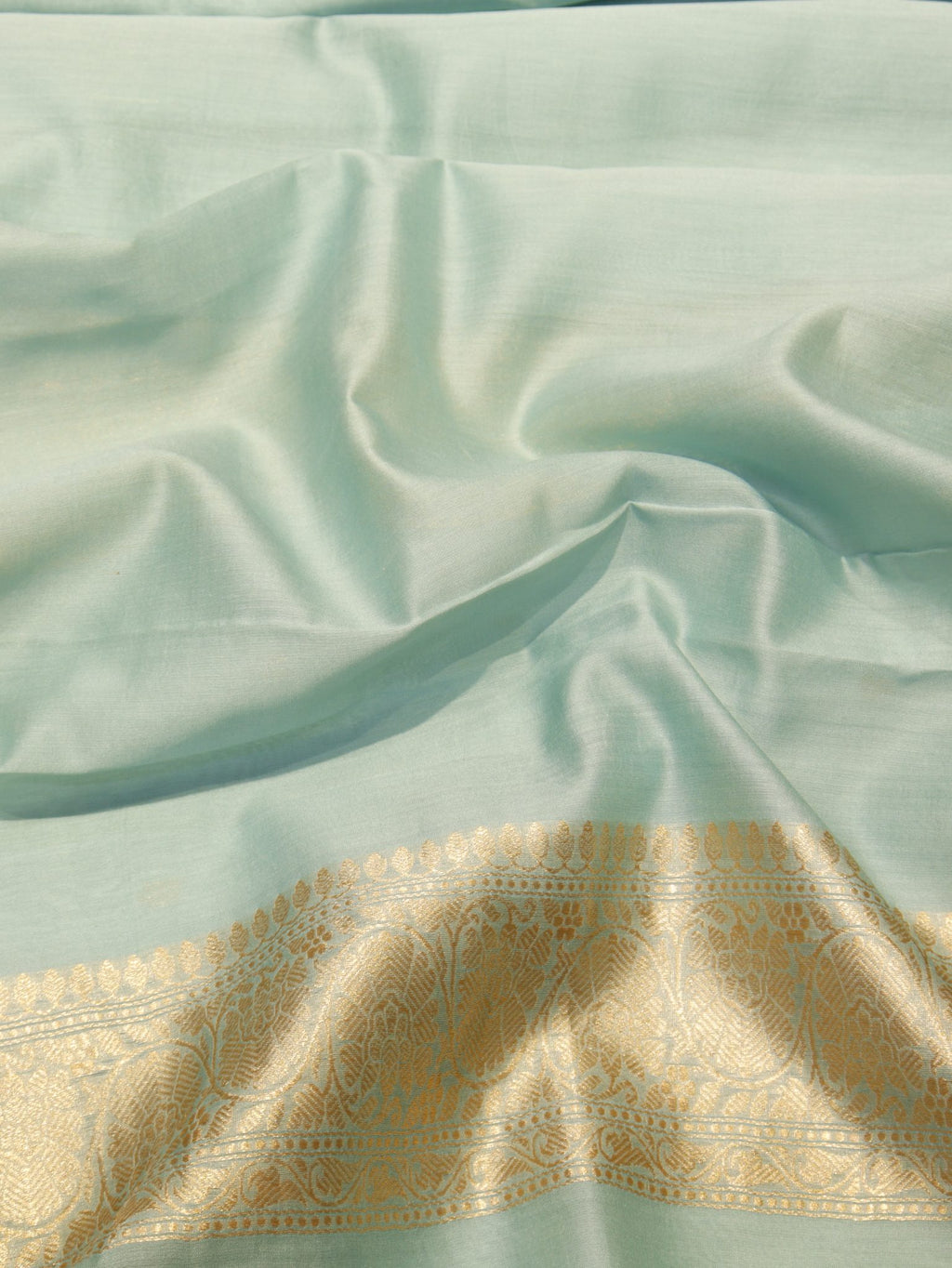 Mint Linen Banarasi suit sleeve detail