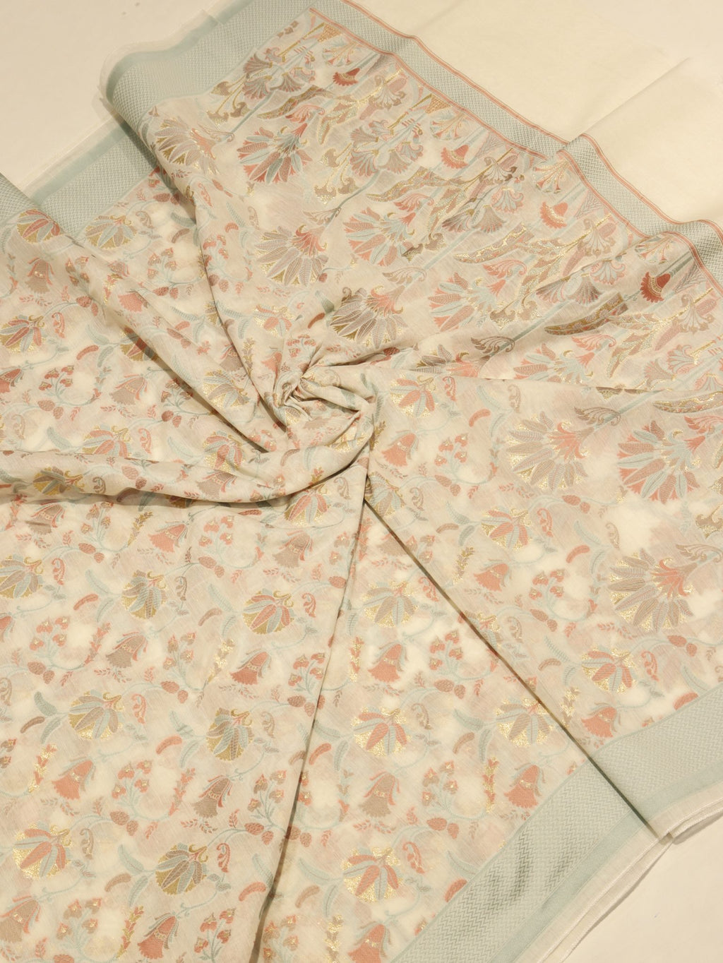 White Cotton Banarasi suit neckline detail